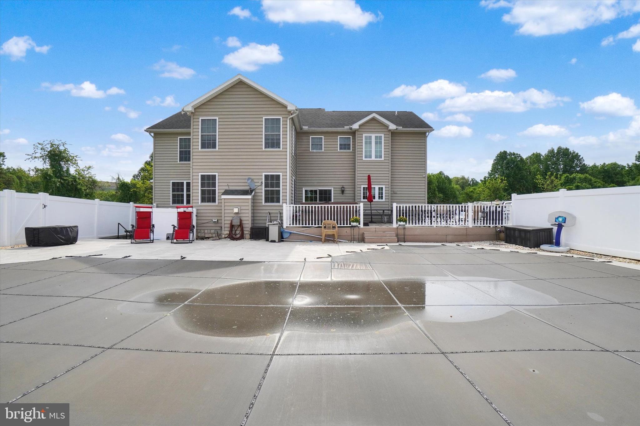 TAYLOR ESTATES - Residential