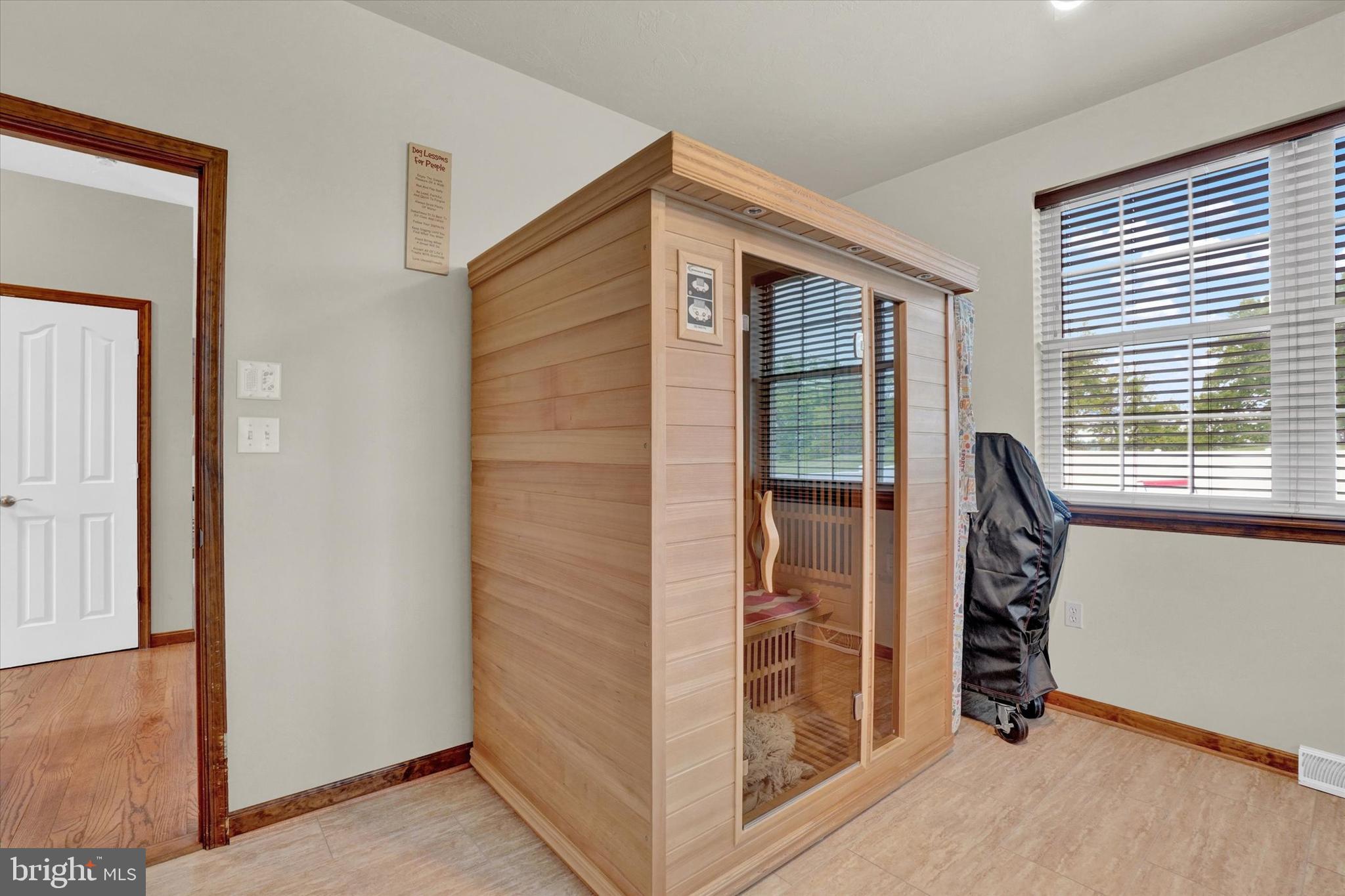 TAYLOR ESTATES - Residential
