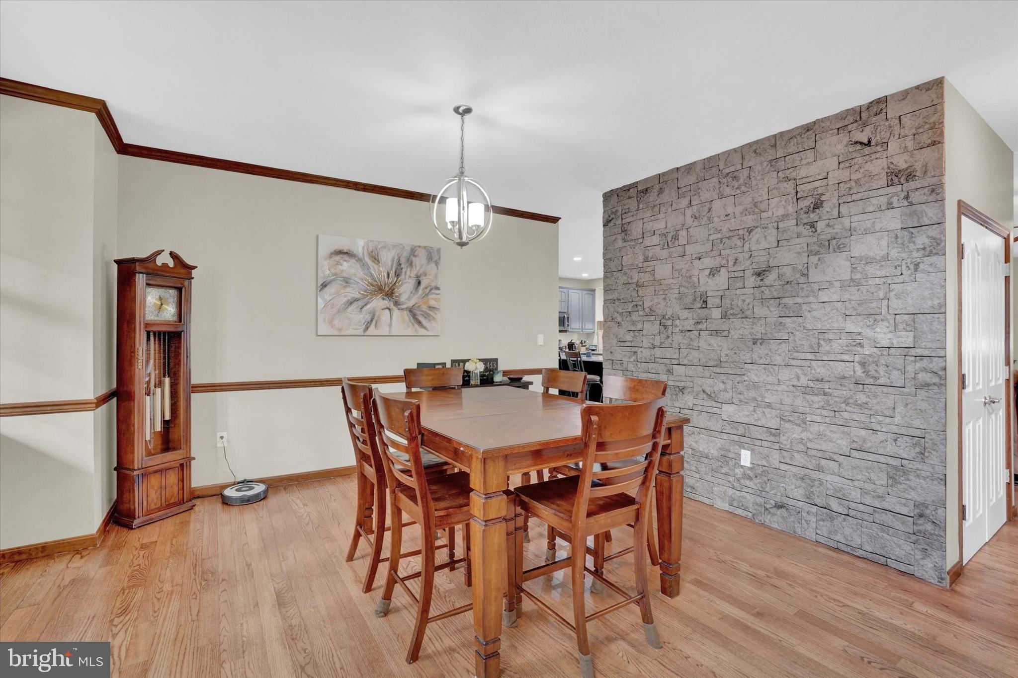 TAYLOR ESTATES - Residential