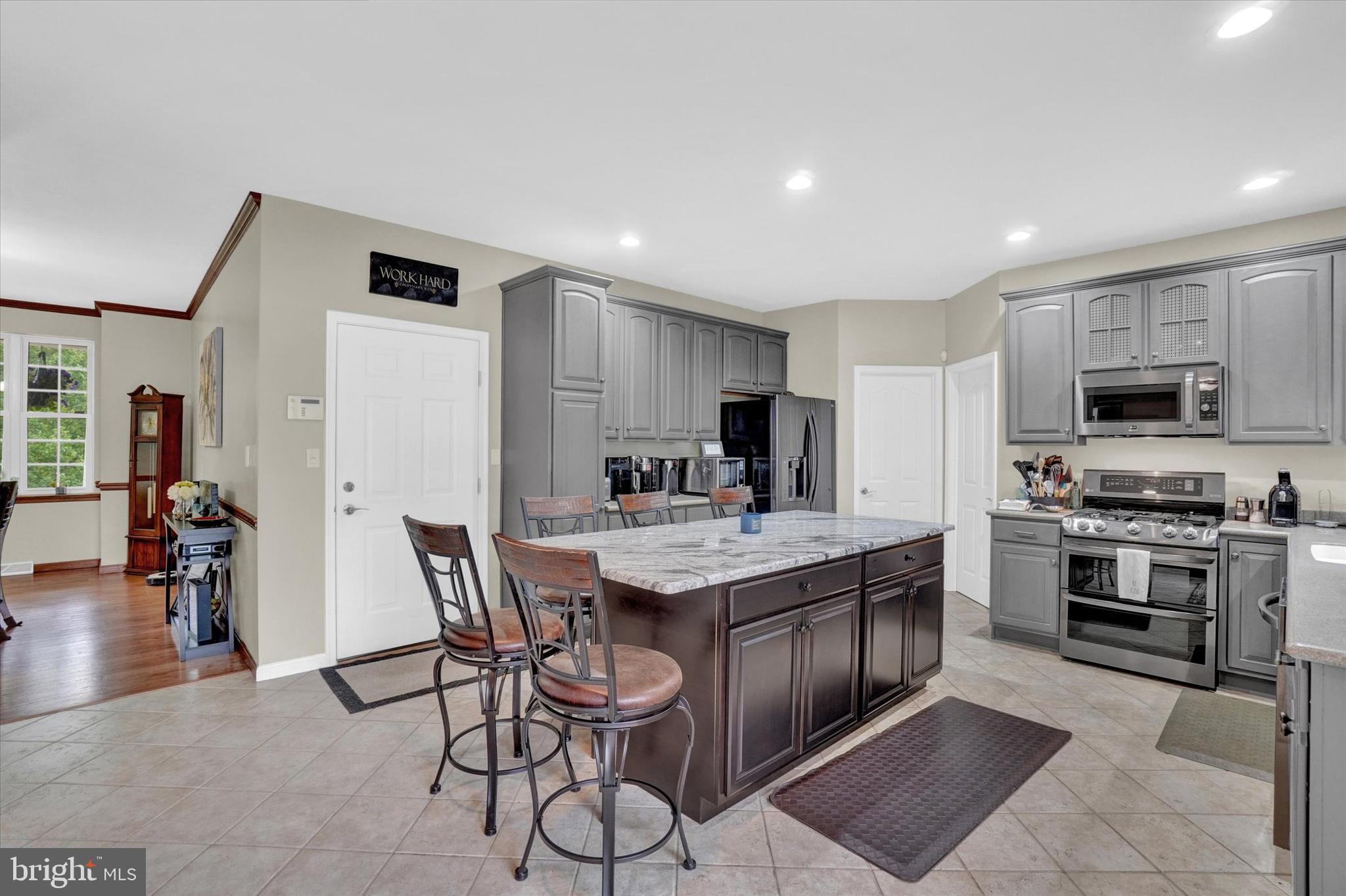 TAYLOR ESTATES - Residential