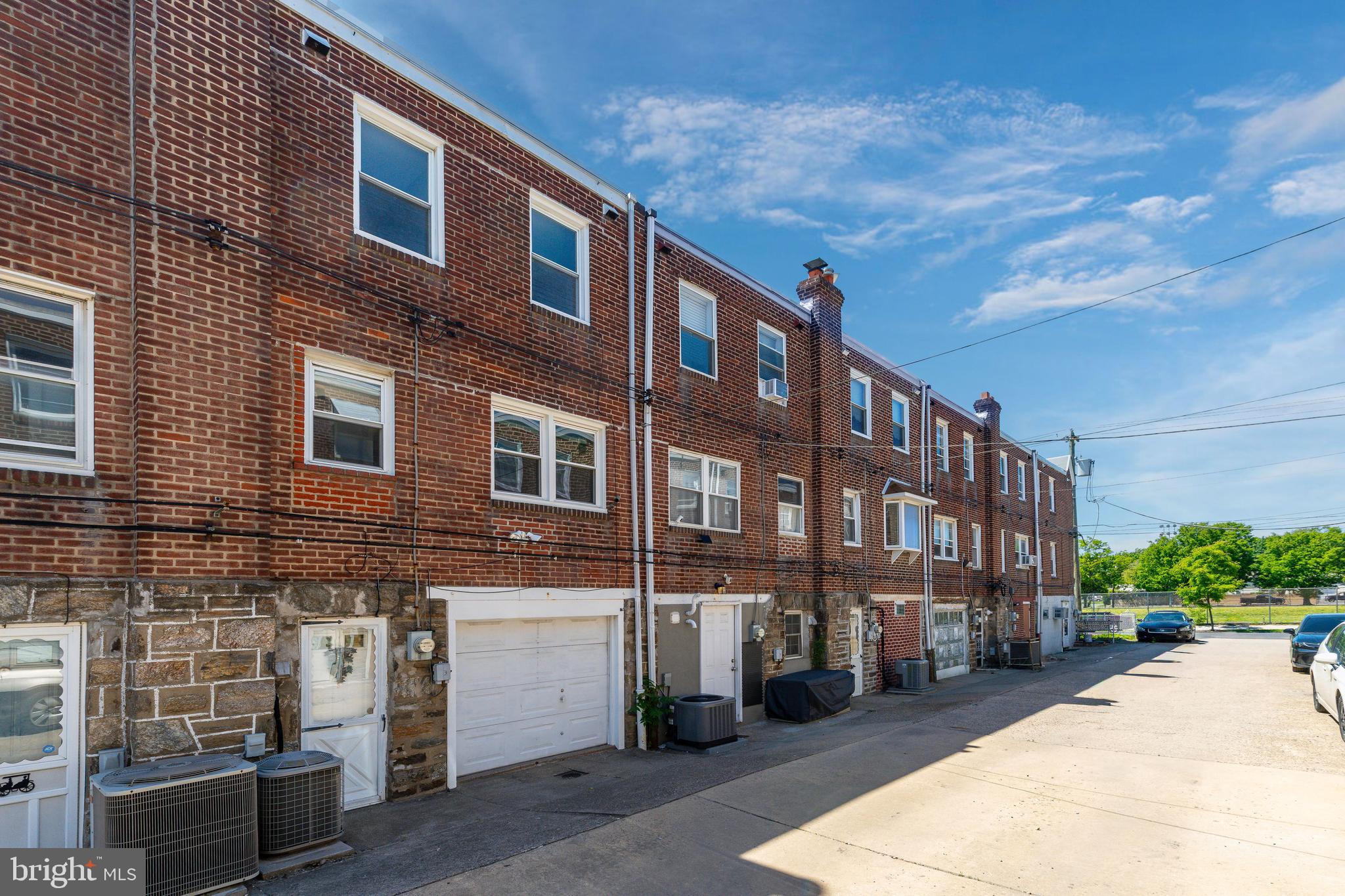 HOLMESBURG - Residential