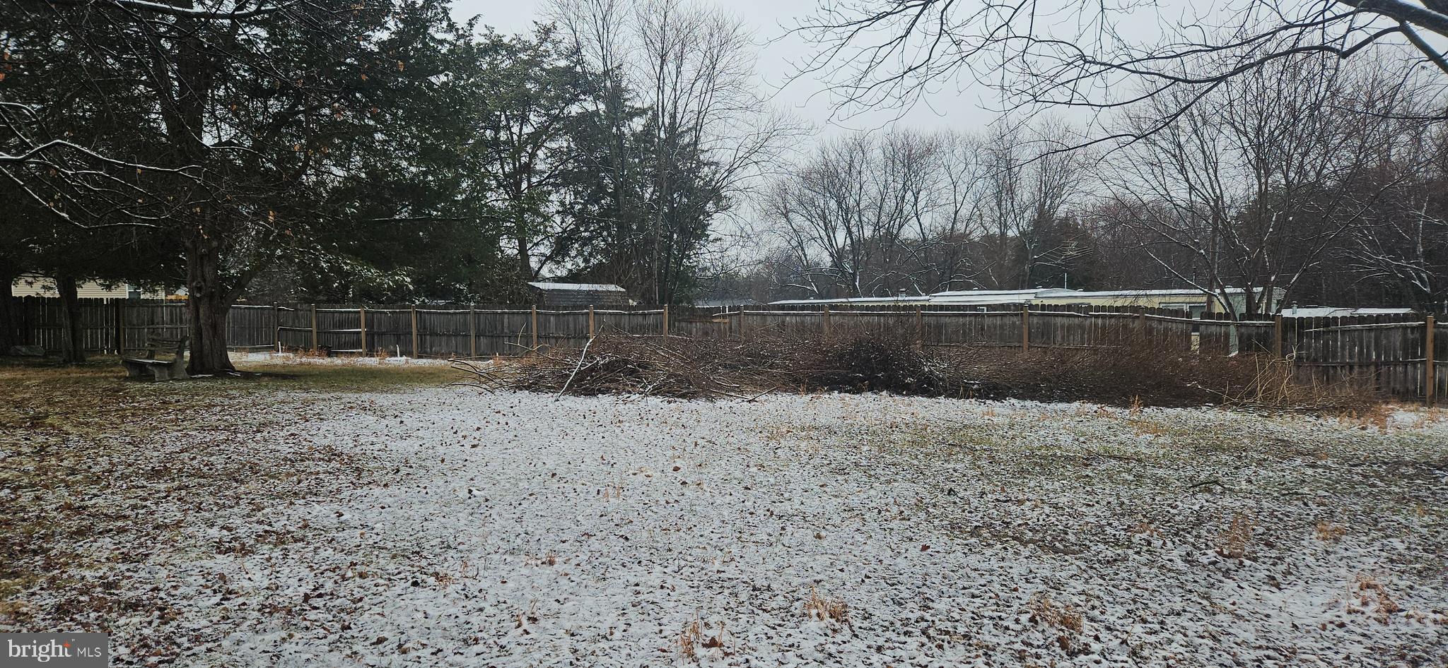 OPEQUON VIEW - Land