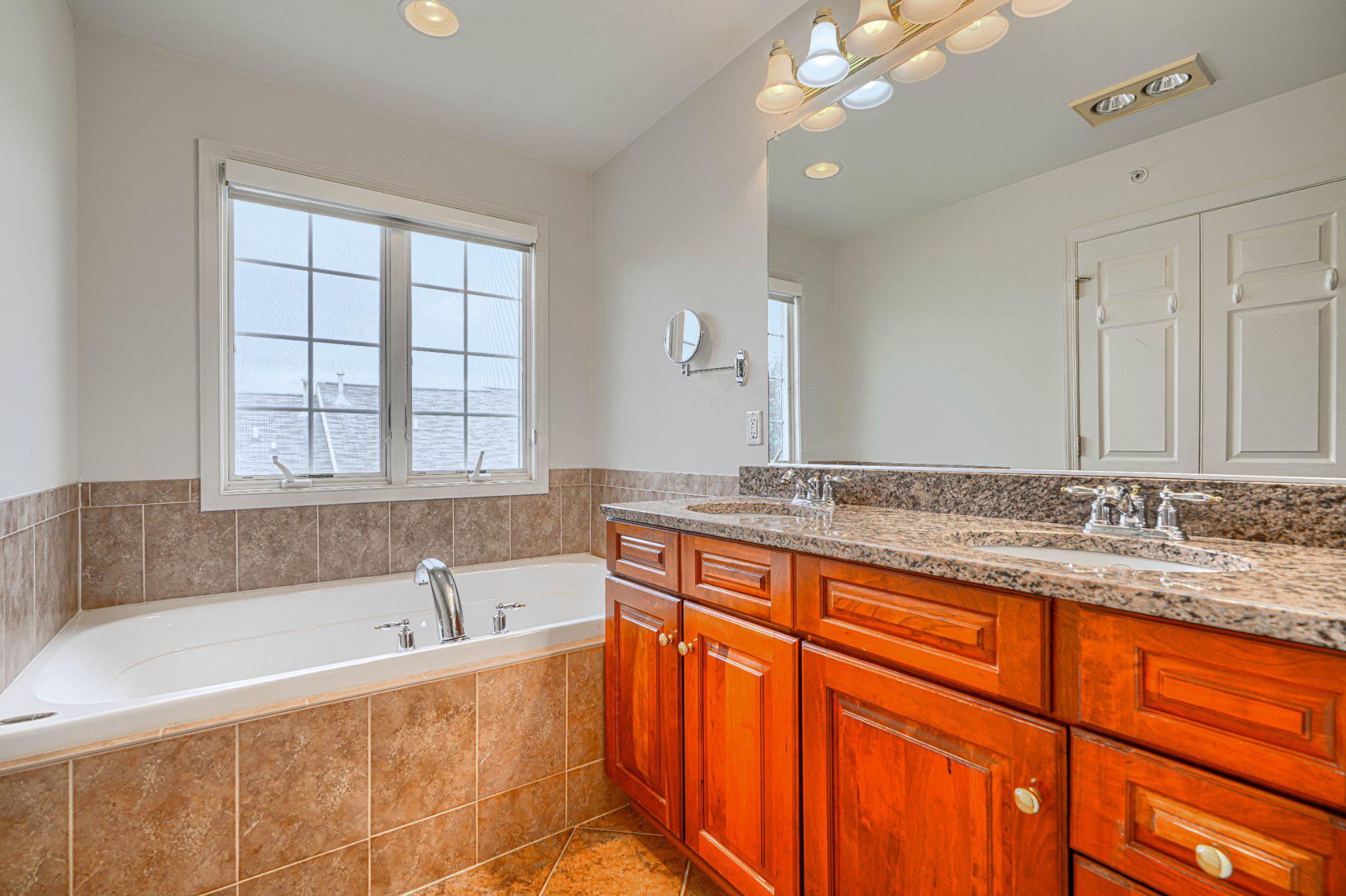 RODGERS CHOICE - Residential Lease
