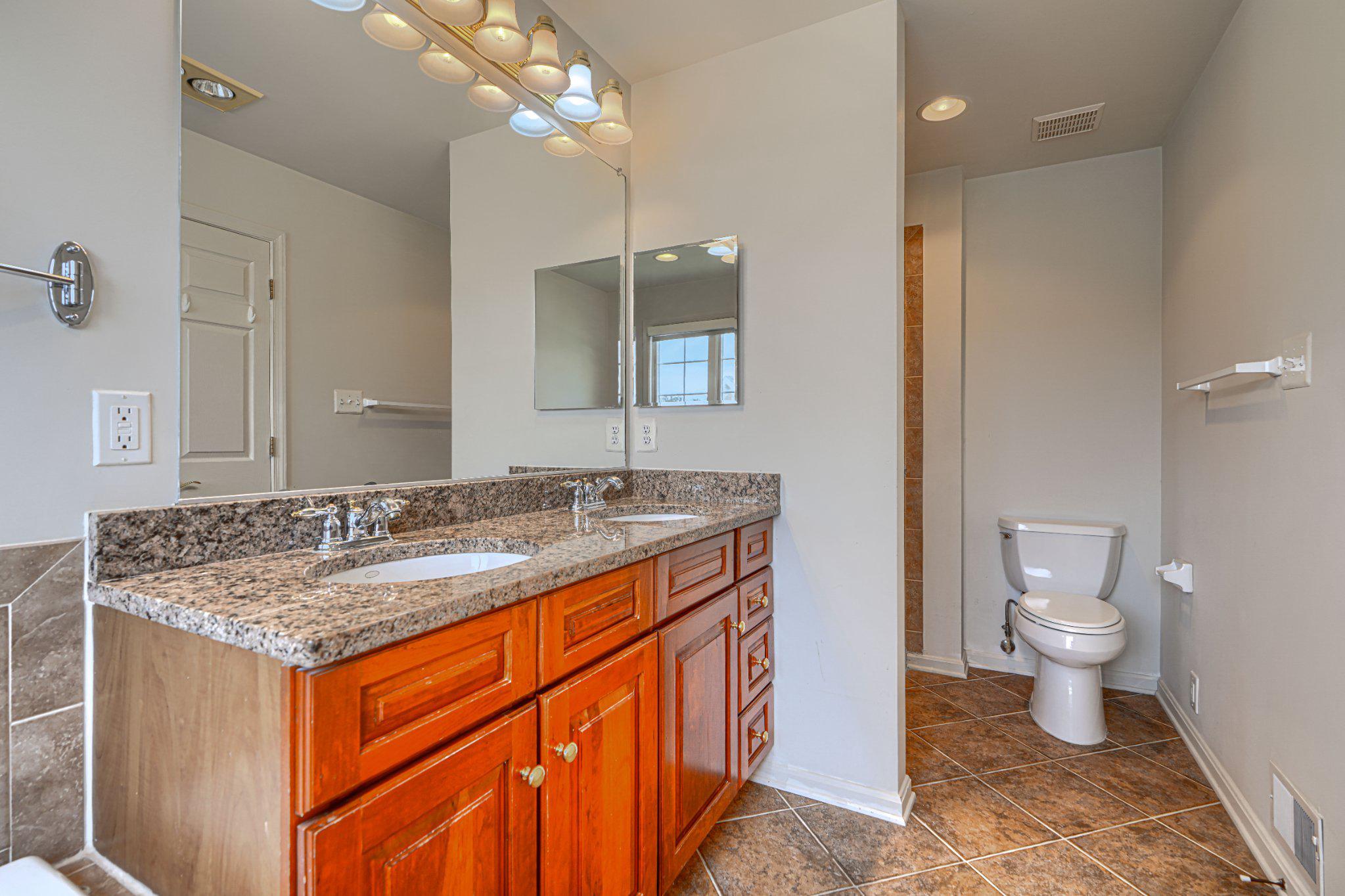 RODGERS CHOICE - Residential Lease