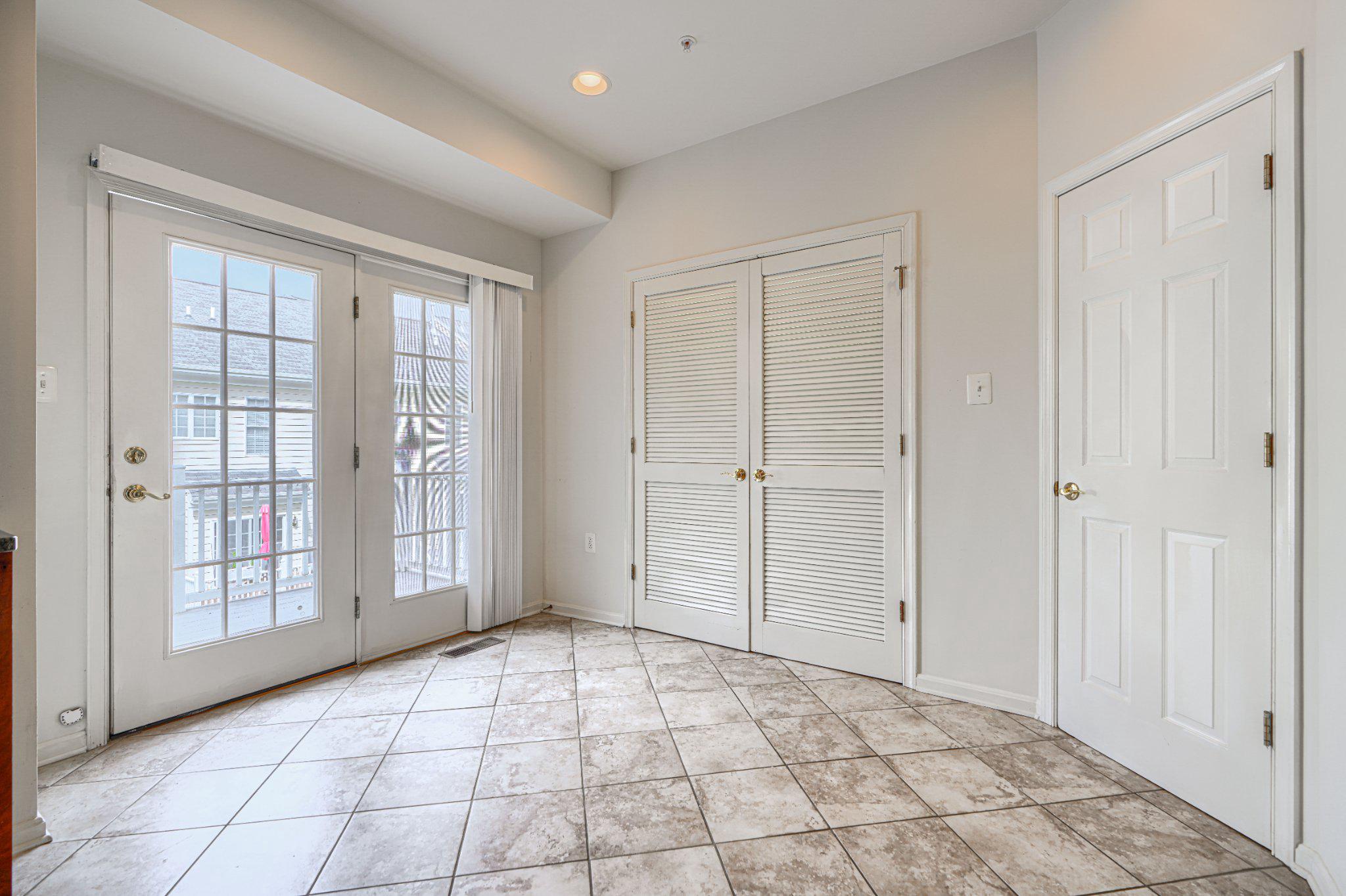 RODGERS CHOICE - Residential Lease