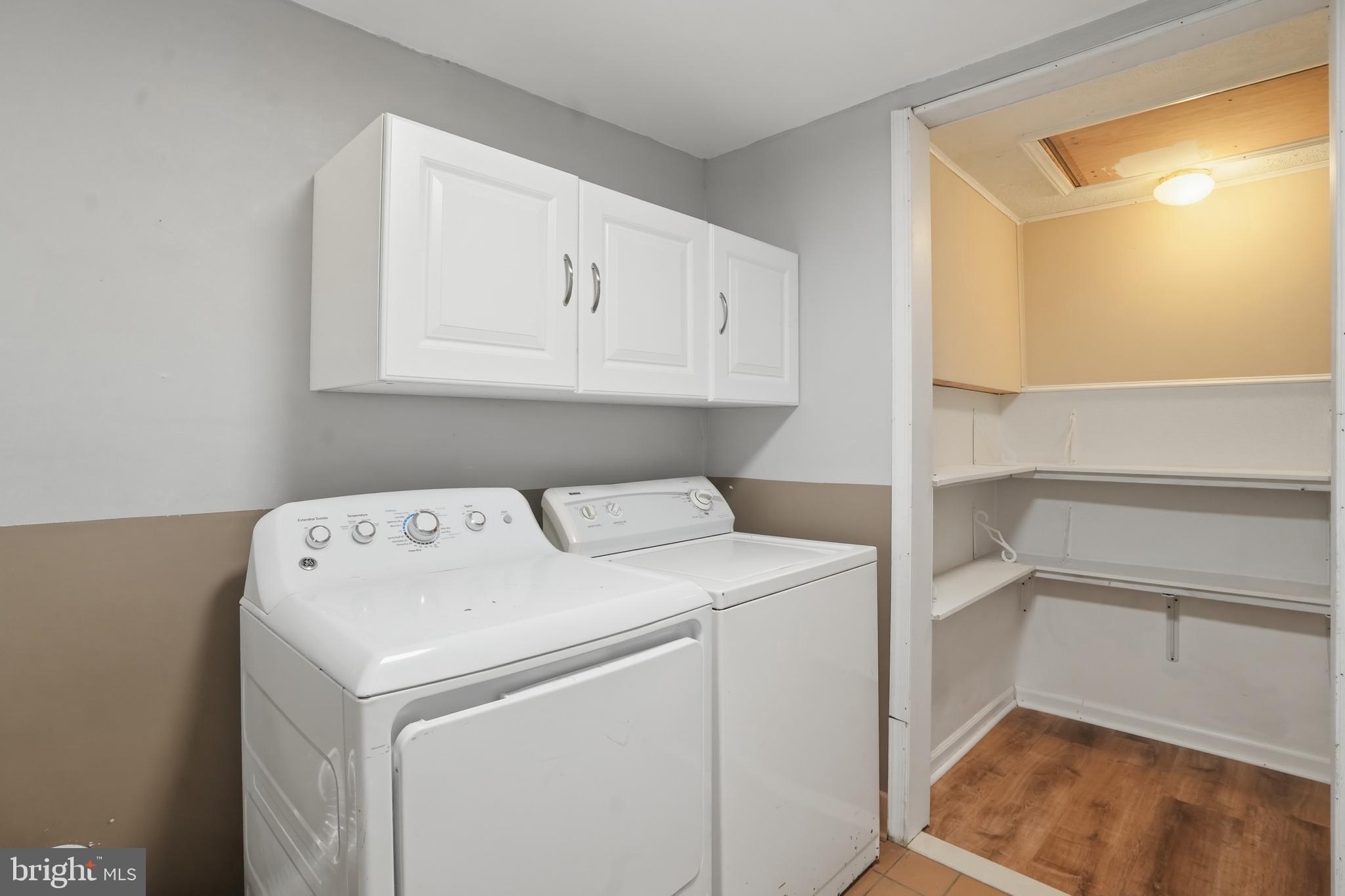 TWIN OAKS - Residential