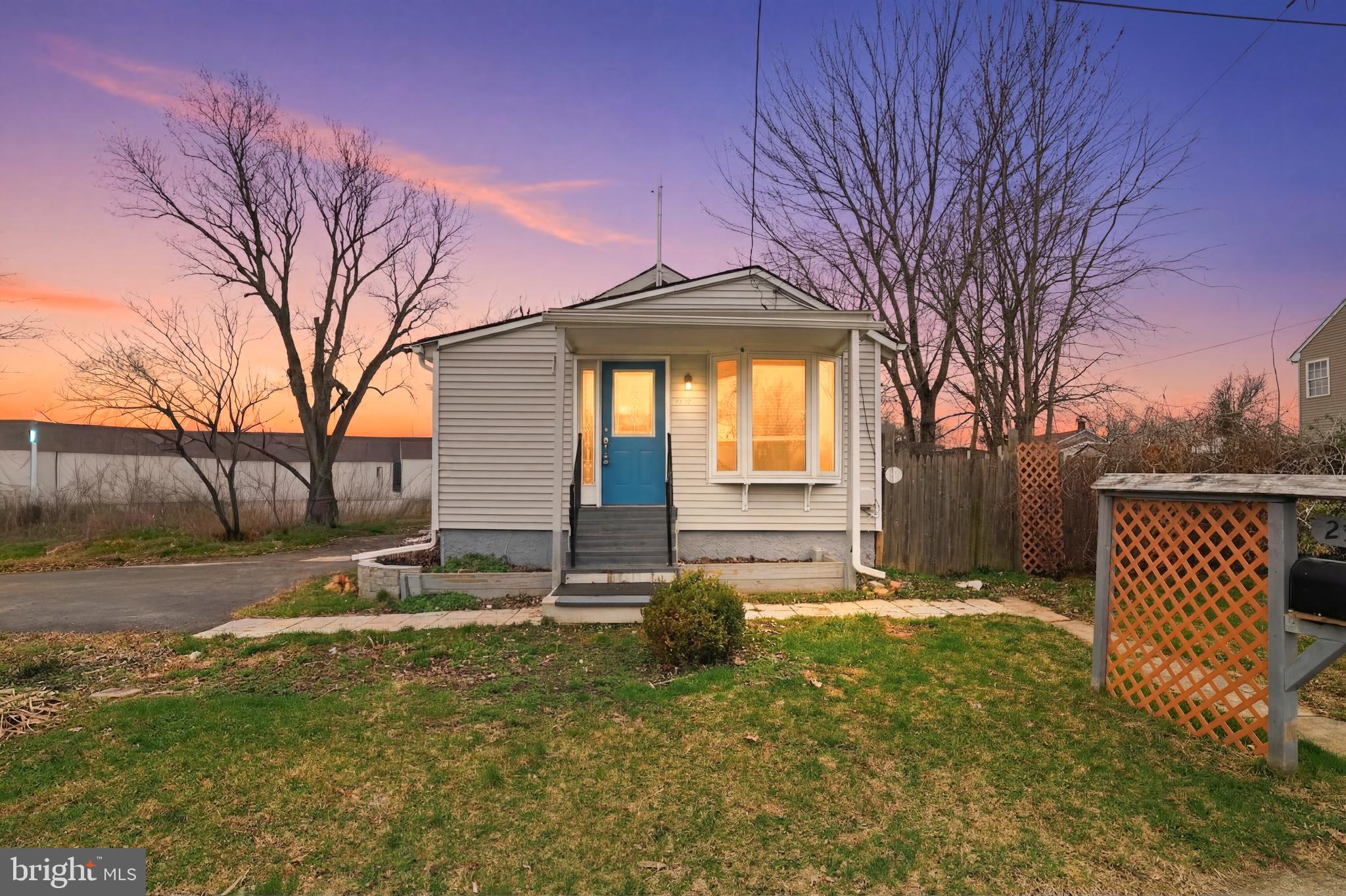 TWIN OAKS - Residential