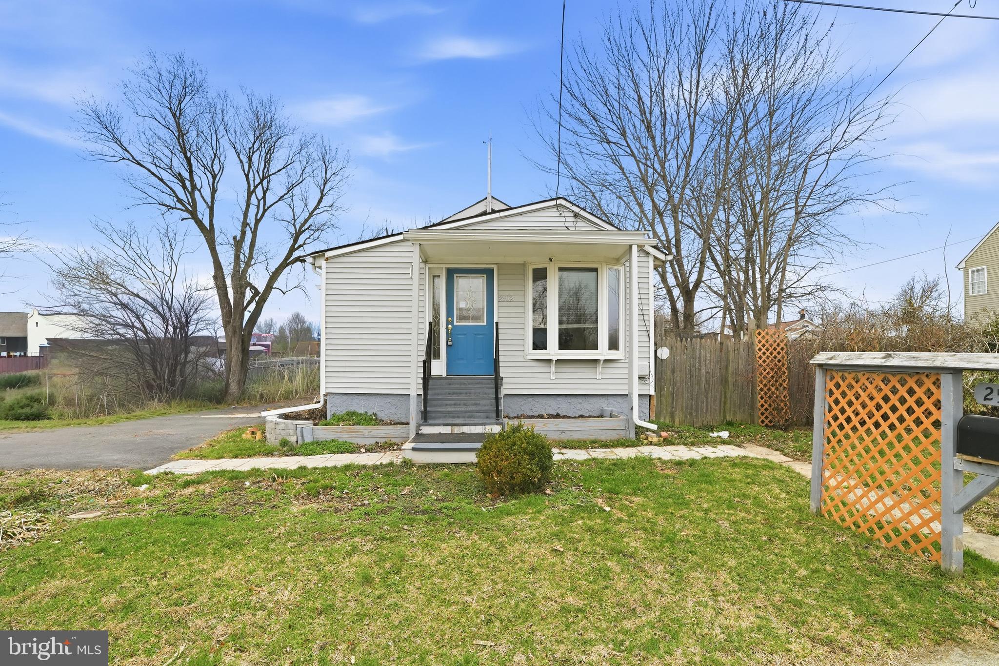 TWIN OAKS - Residential