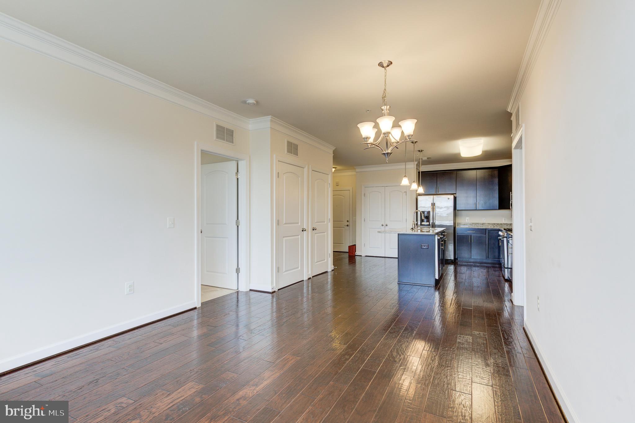 DISCOVERY SQUARE - Residential Lease