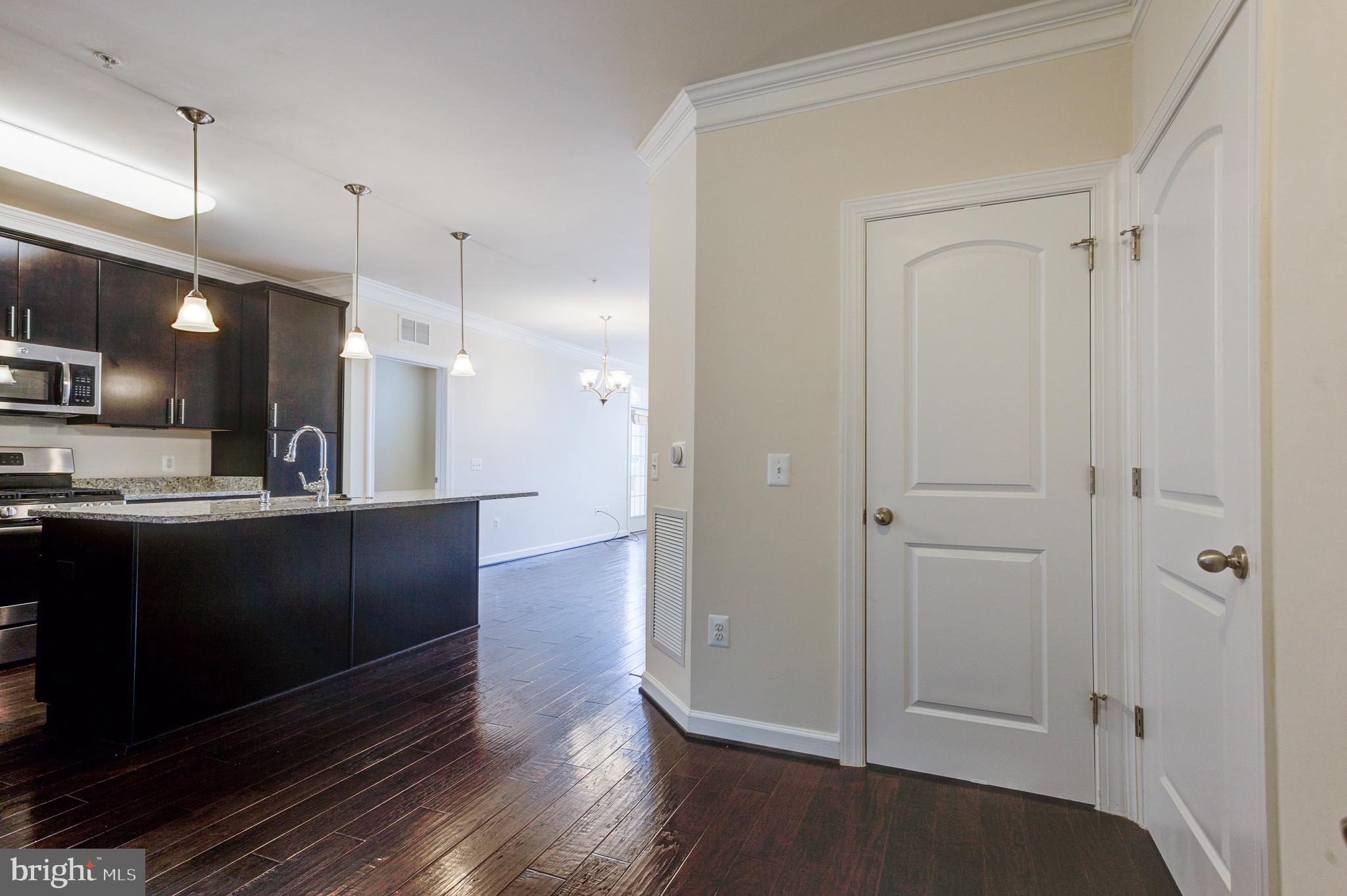 DISCOVERY SQUARE - Residential Lease