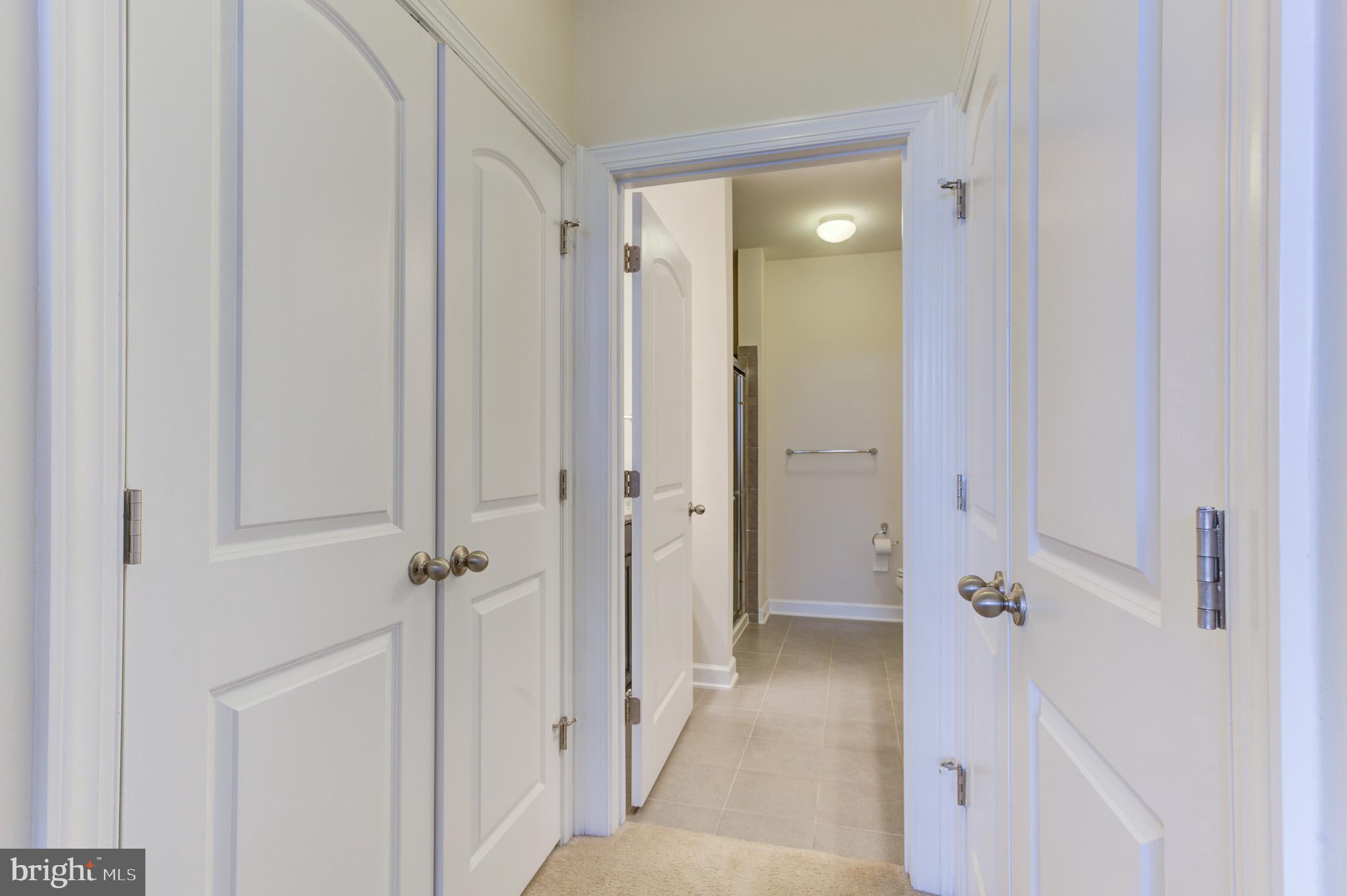 DISCOVERY SQUARE - Residential Lease