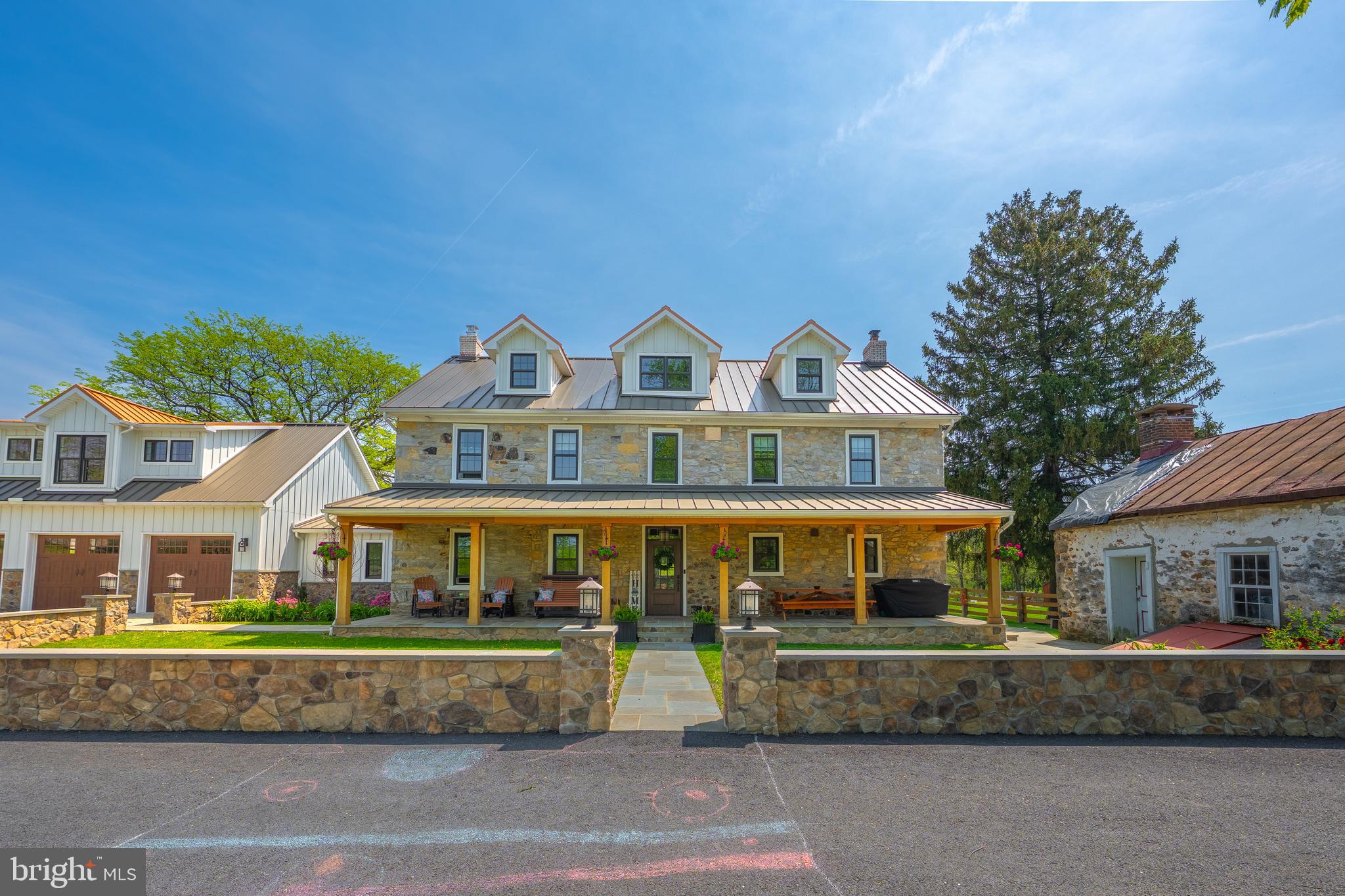 MEADOWBROOK - Residential