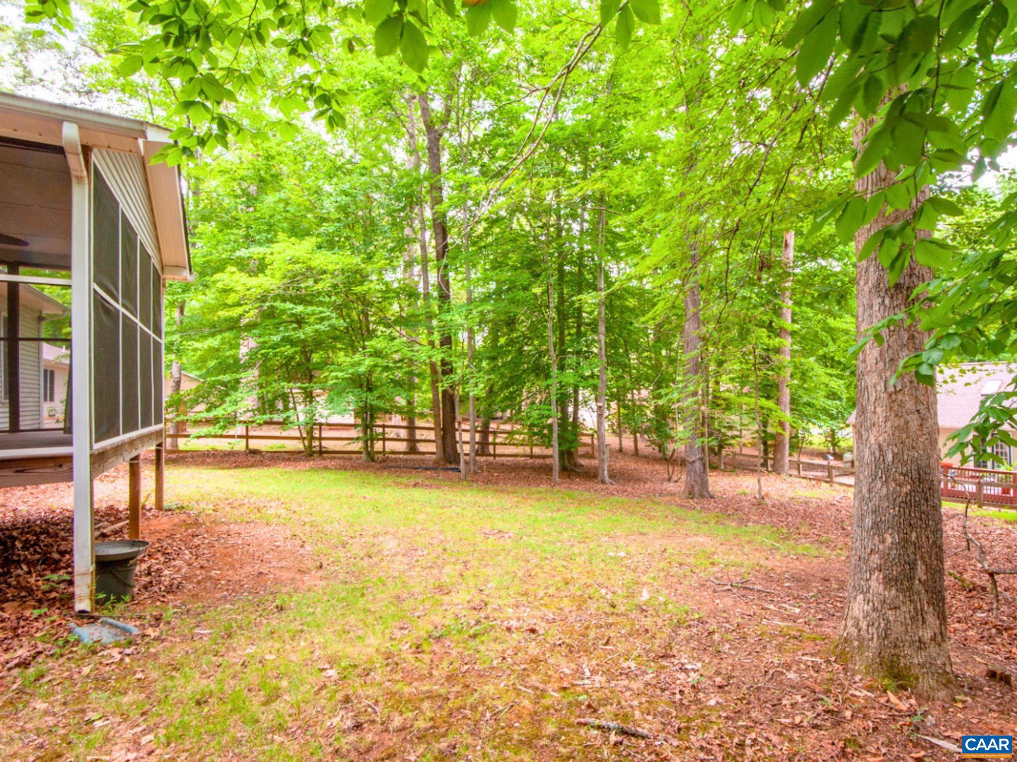 LAKE MONTICELLO - Residential