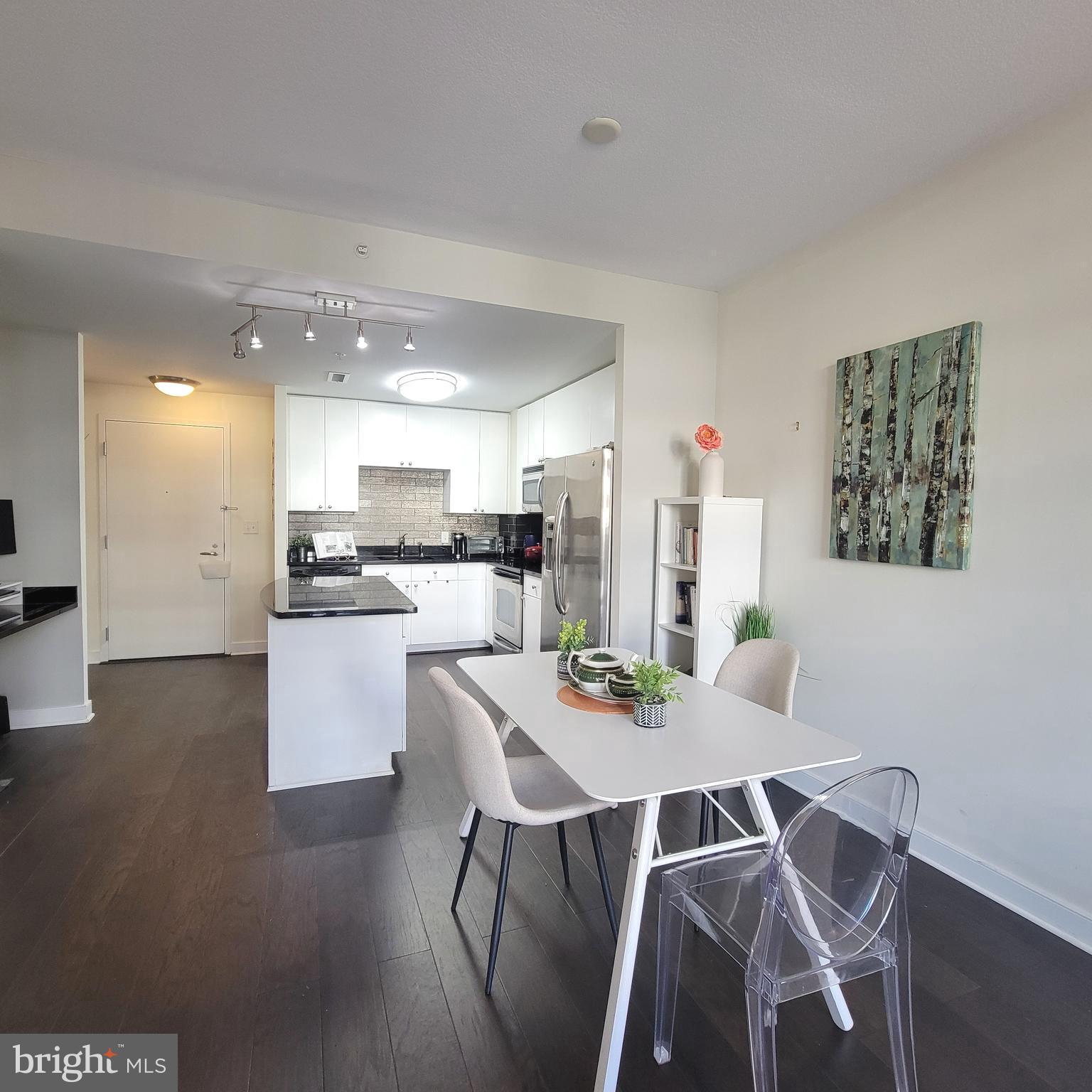 ONE NATIONAL HARBOR CONDOMINIUM - Residential