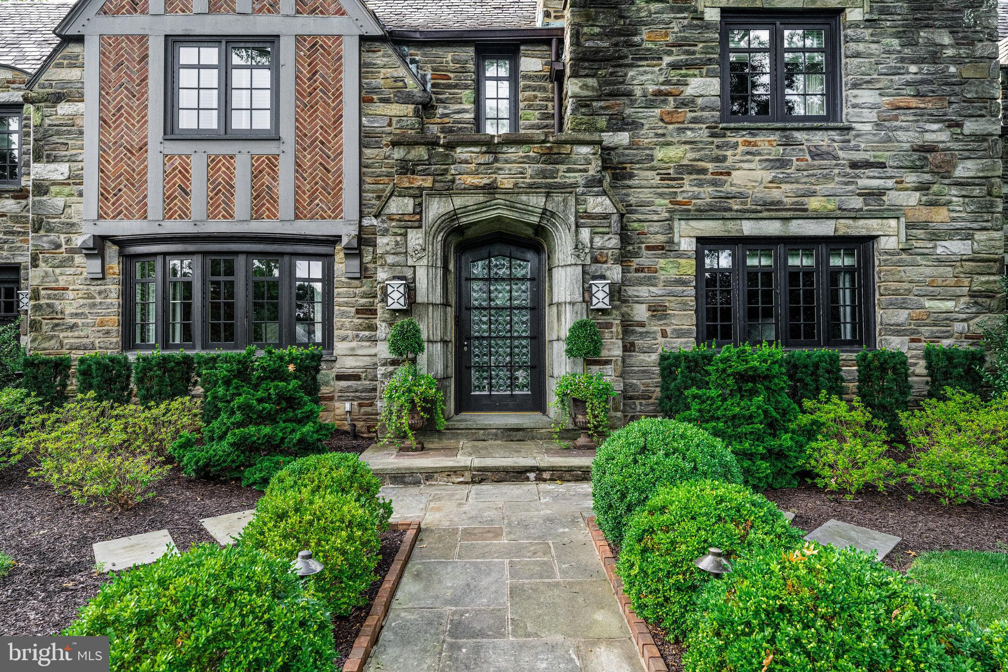 MERION GOLF ESTATES - Residential