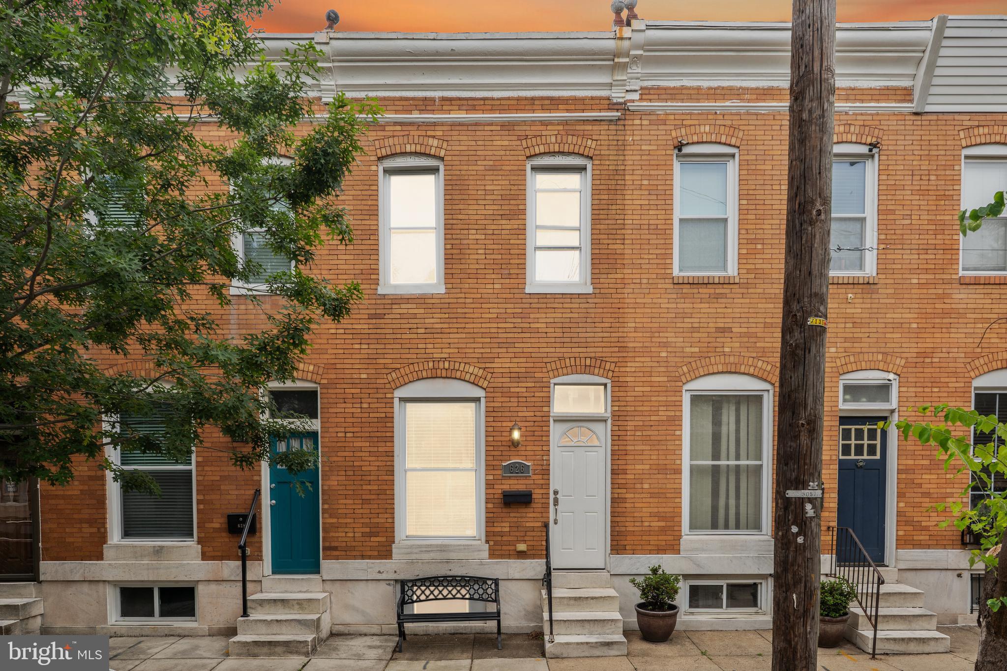 GREEKTOWN - Residential Lease