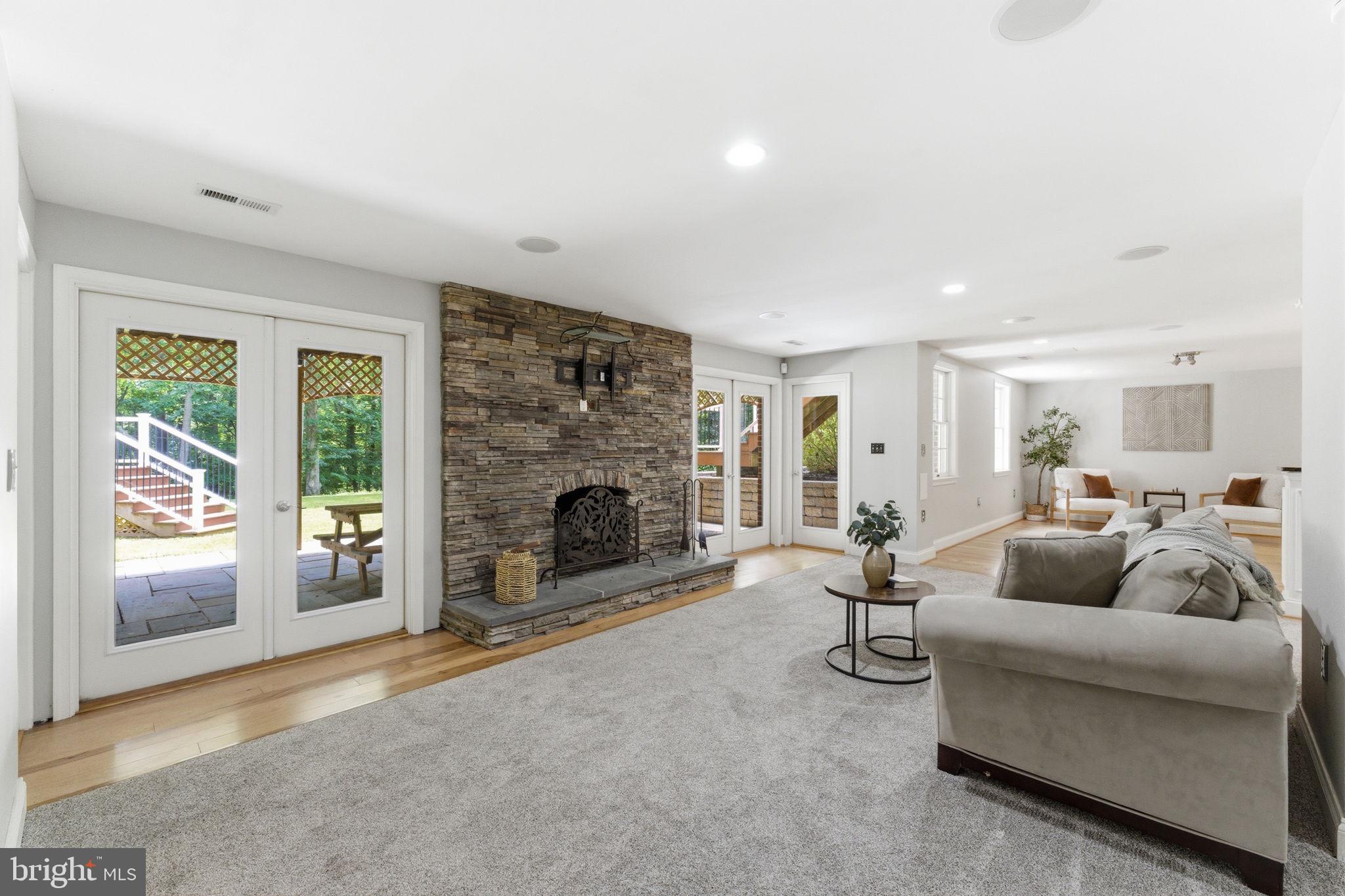 SENECA VALLEY ESTATES - Residential