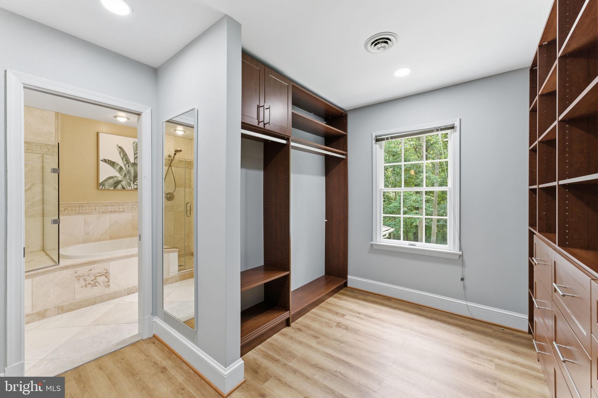 SENECA VALLEY ESTATES - Residential