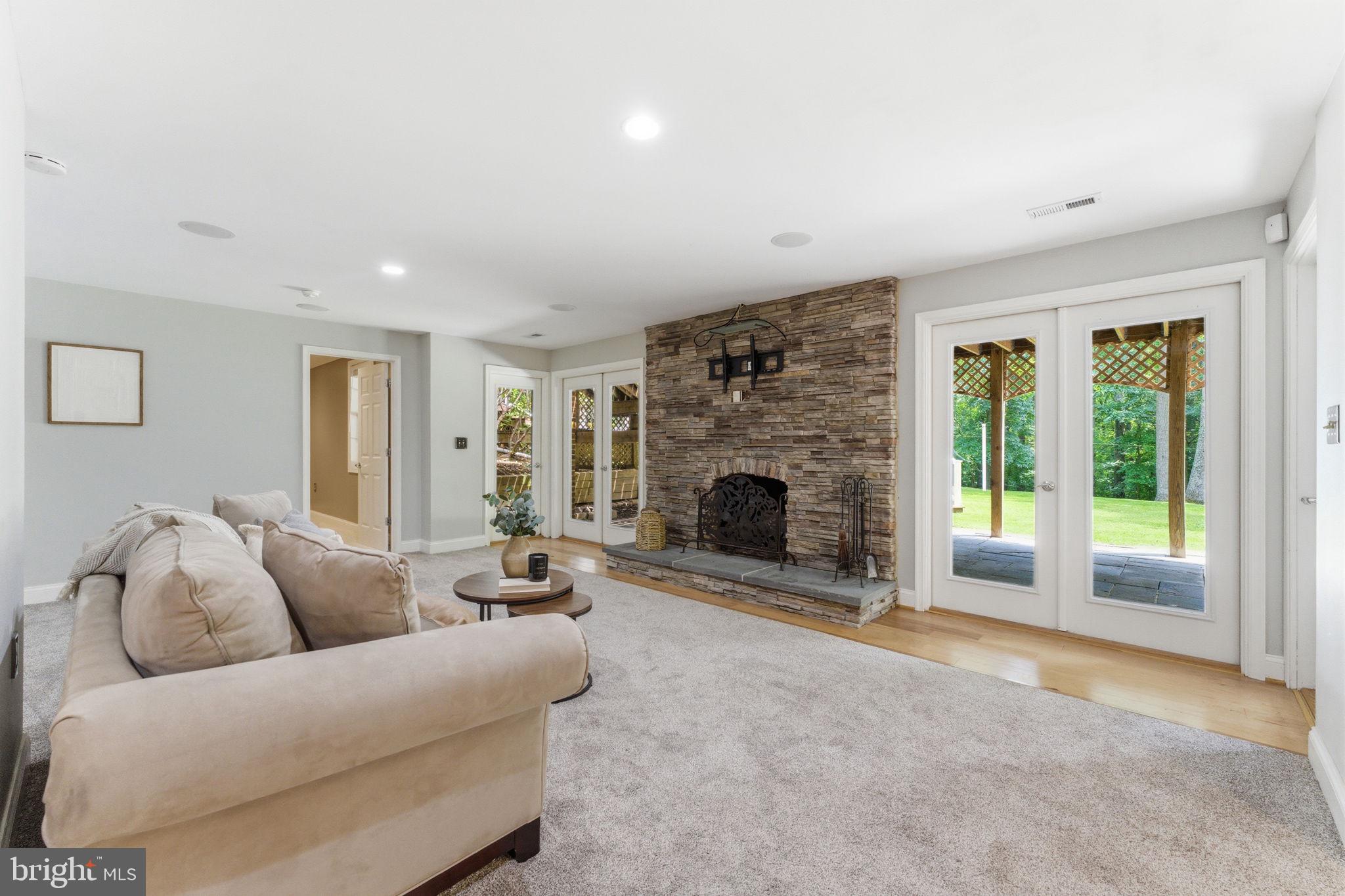SENECA VALLEY ESTATES - Residential