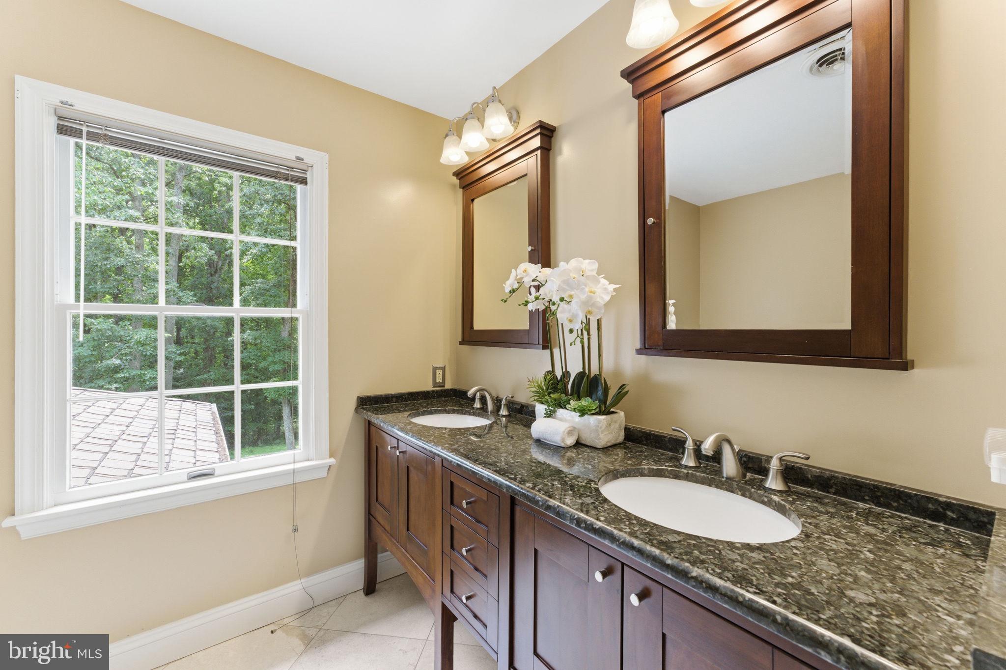 SENECA VALLEY ESTATES - Residential