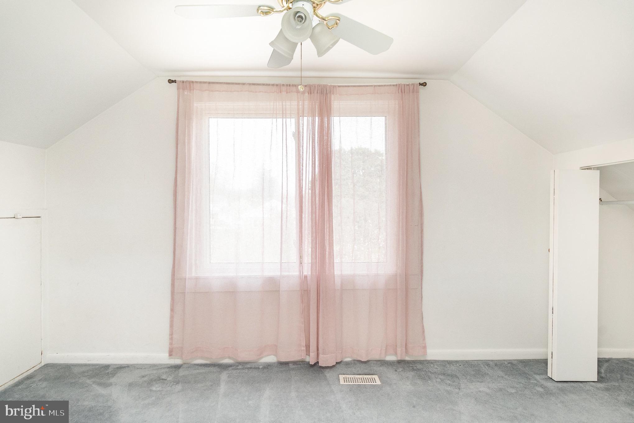 ELMHURST - Residential