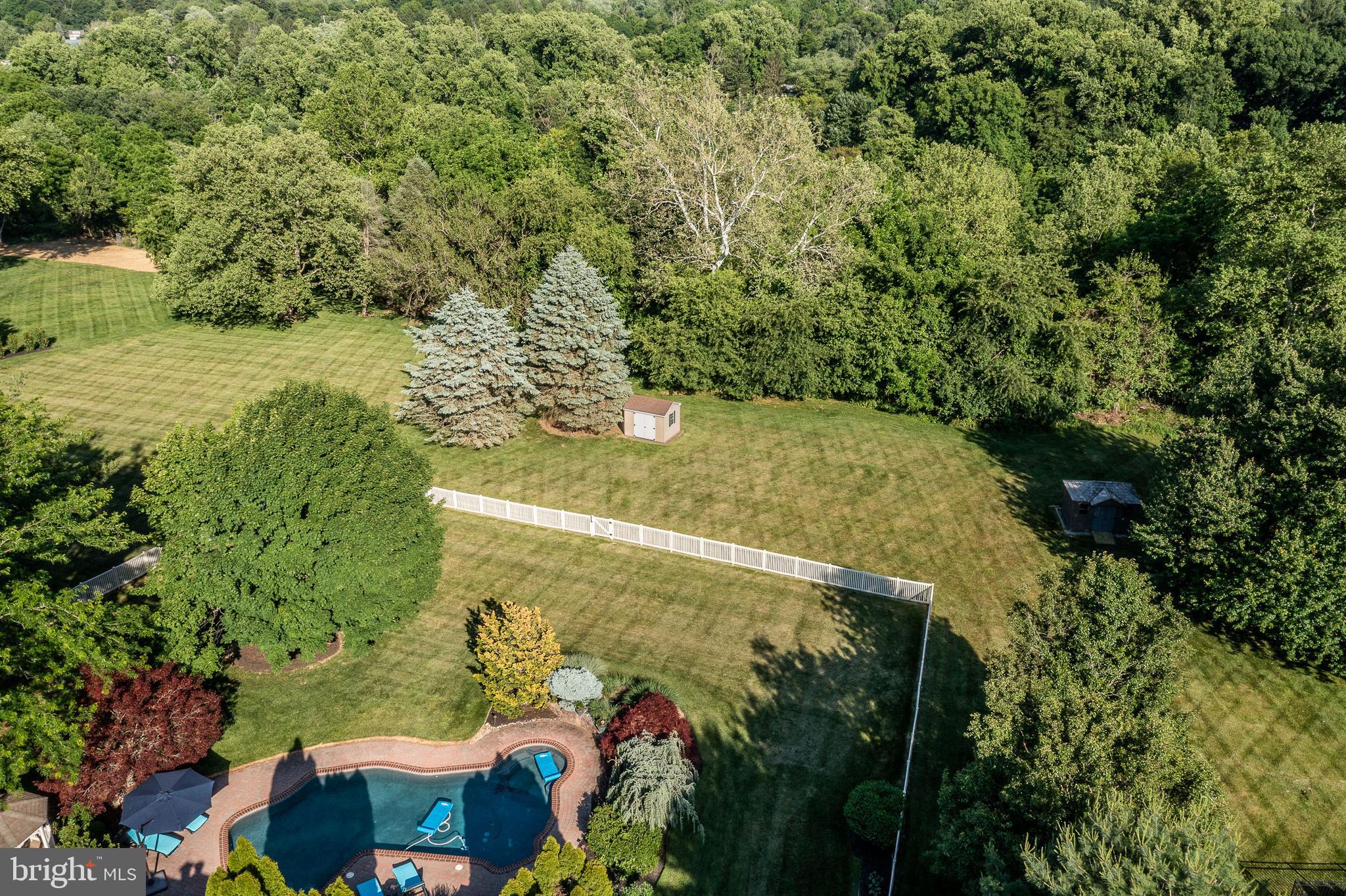 FAIRFIELDS - Residential
