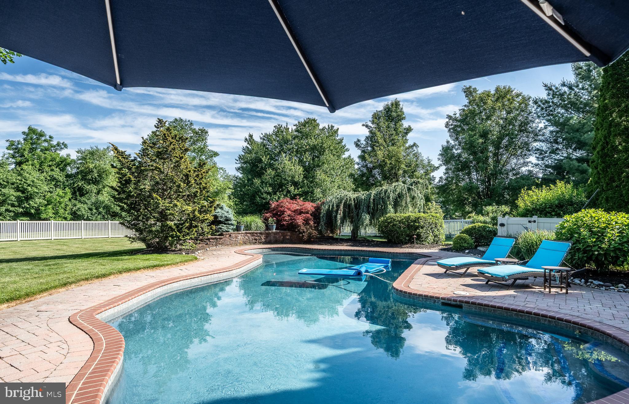FAIRFIELDS - Residential