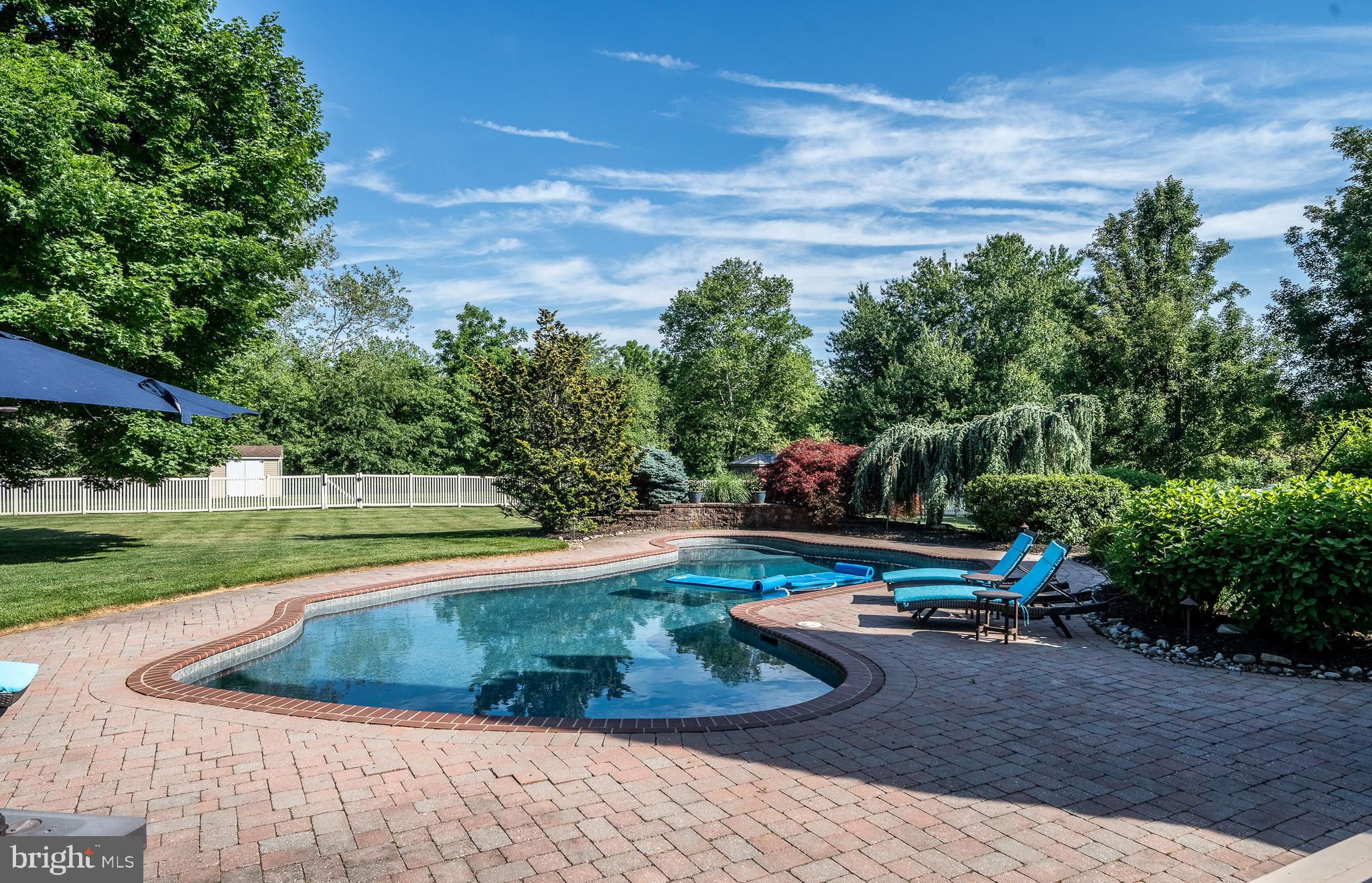FAIRFIELDS - Residential