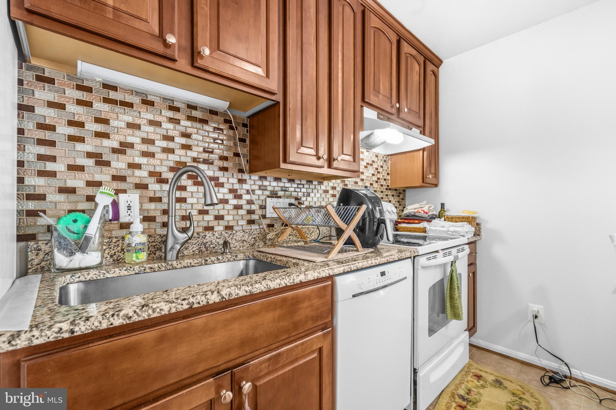 KEENE MILL WOODS - Residential