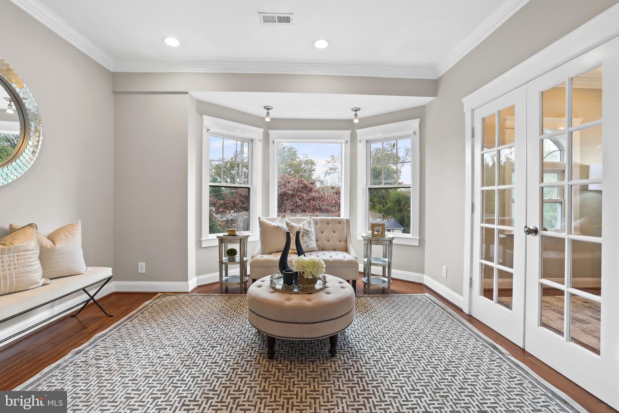 BROYHILLS MCLEAN ESTATES - Residential