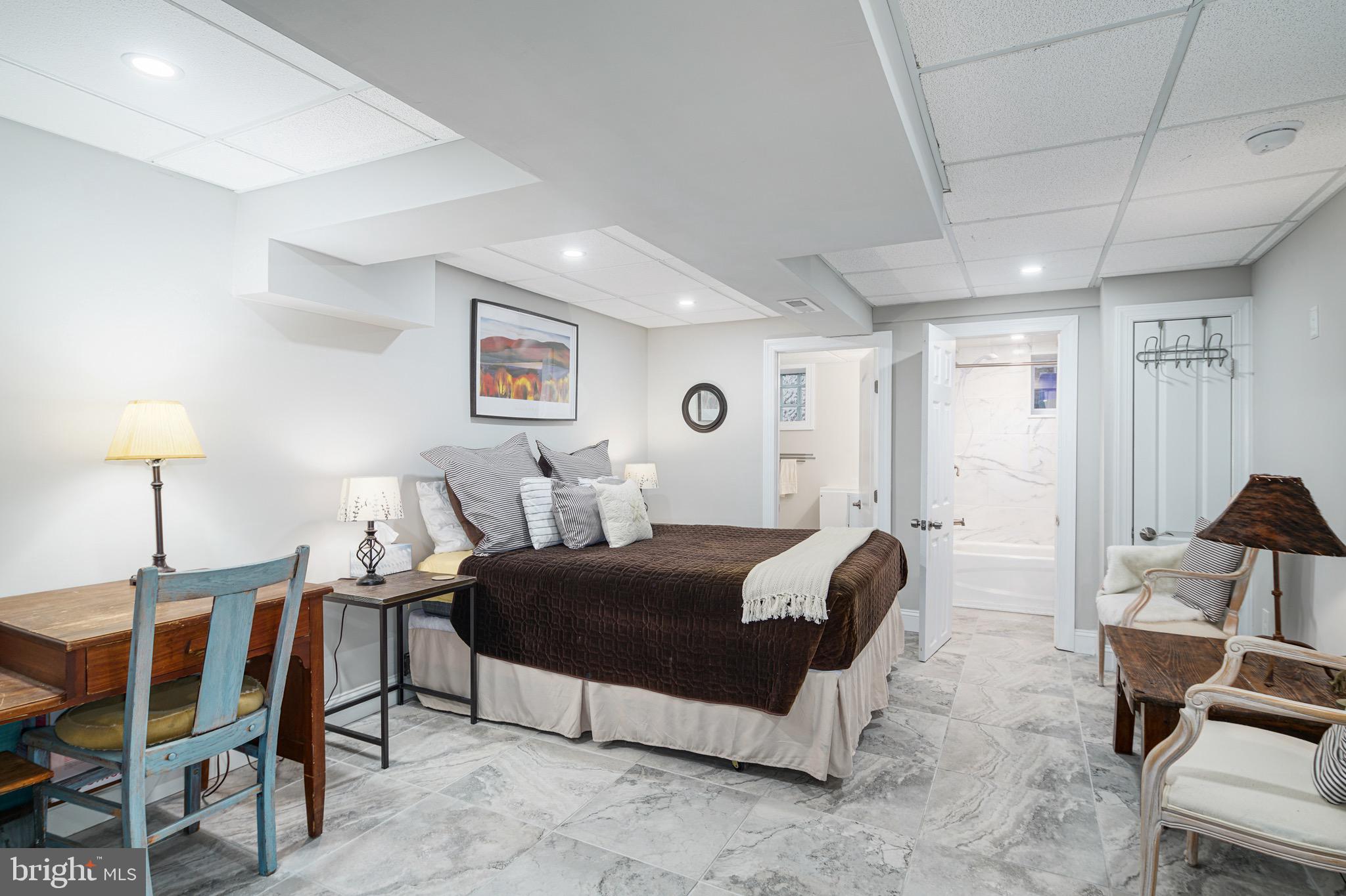 WEST PASSYUNK - Residential