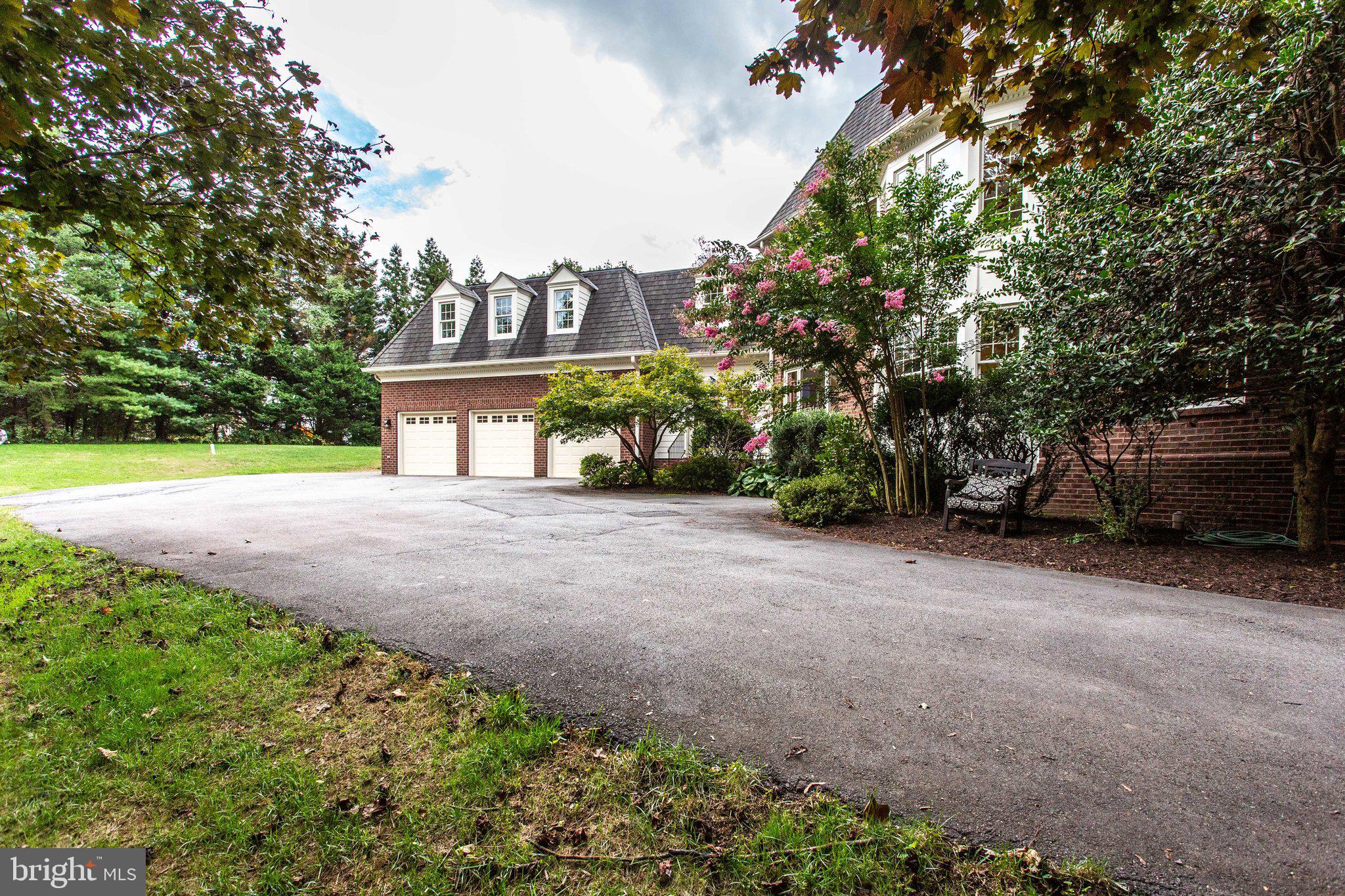 PROSPECT HILLS - Residential