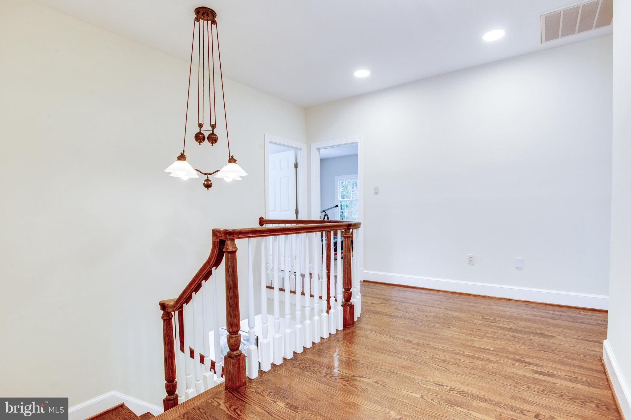 PROSPECT HILLS - Residential