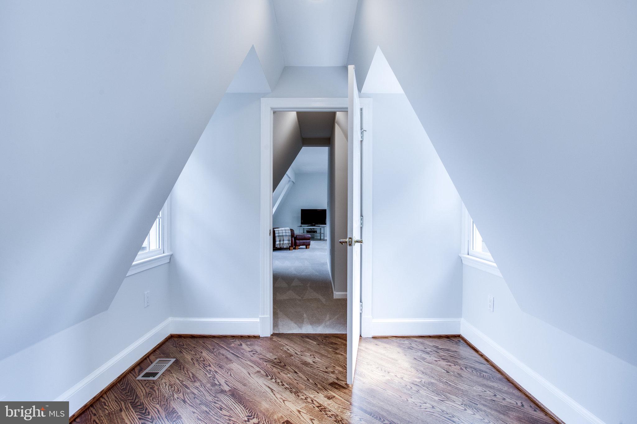 PROSPECT HILLS - Residential