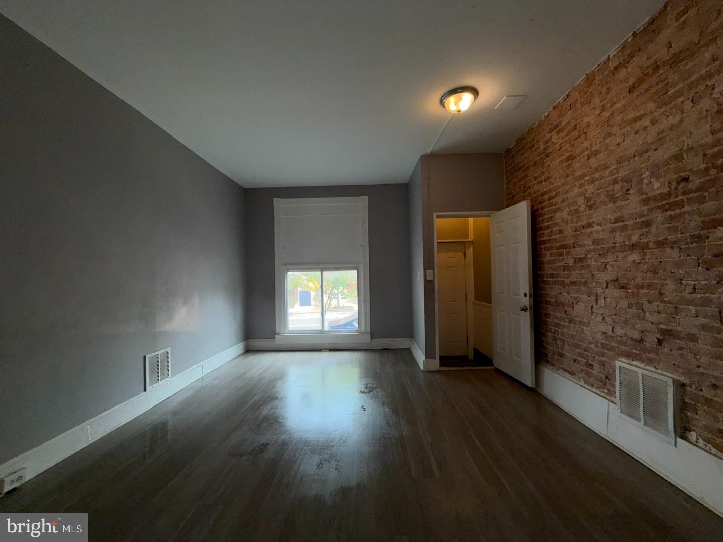 HIGHLANDTOWN - Residential