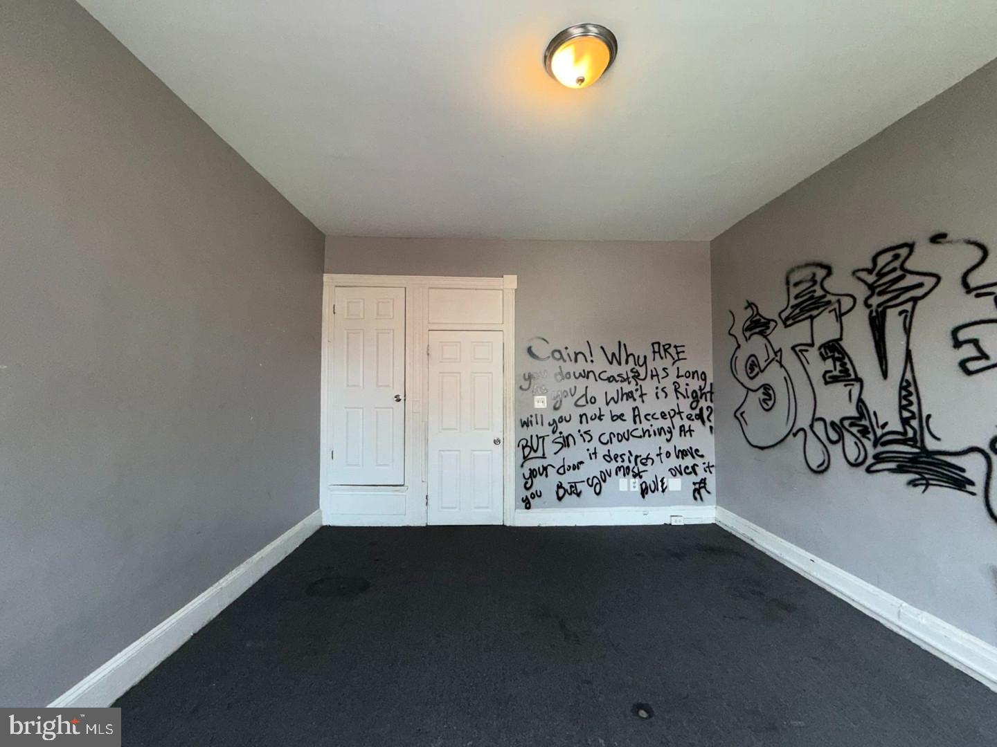 HIGHLANDTOWN - Residential