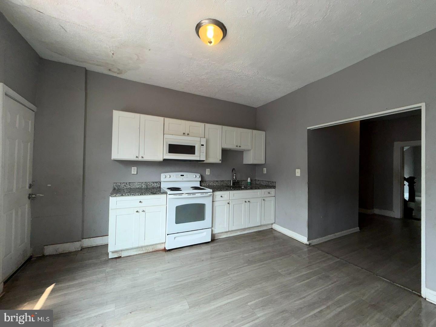 HIGHLANDTOWN - Residential