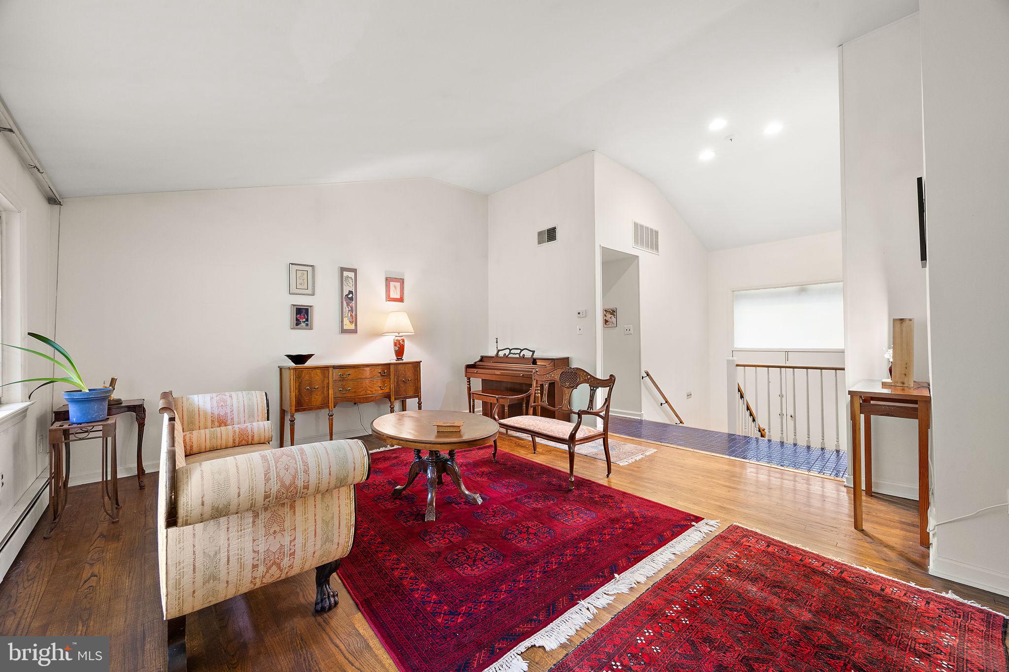 WESTMINSTER - Residential