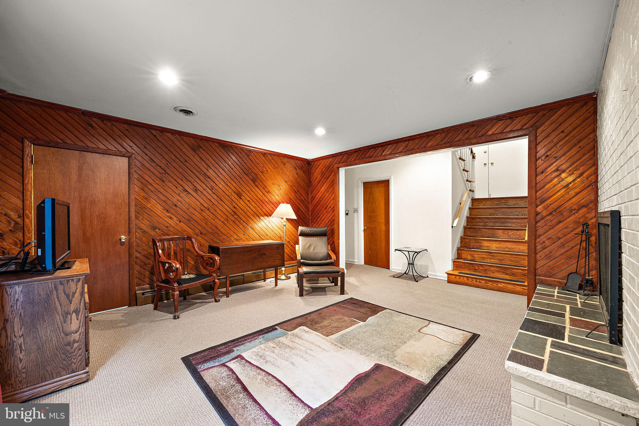 WESTMINSTER - Residential