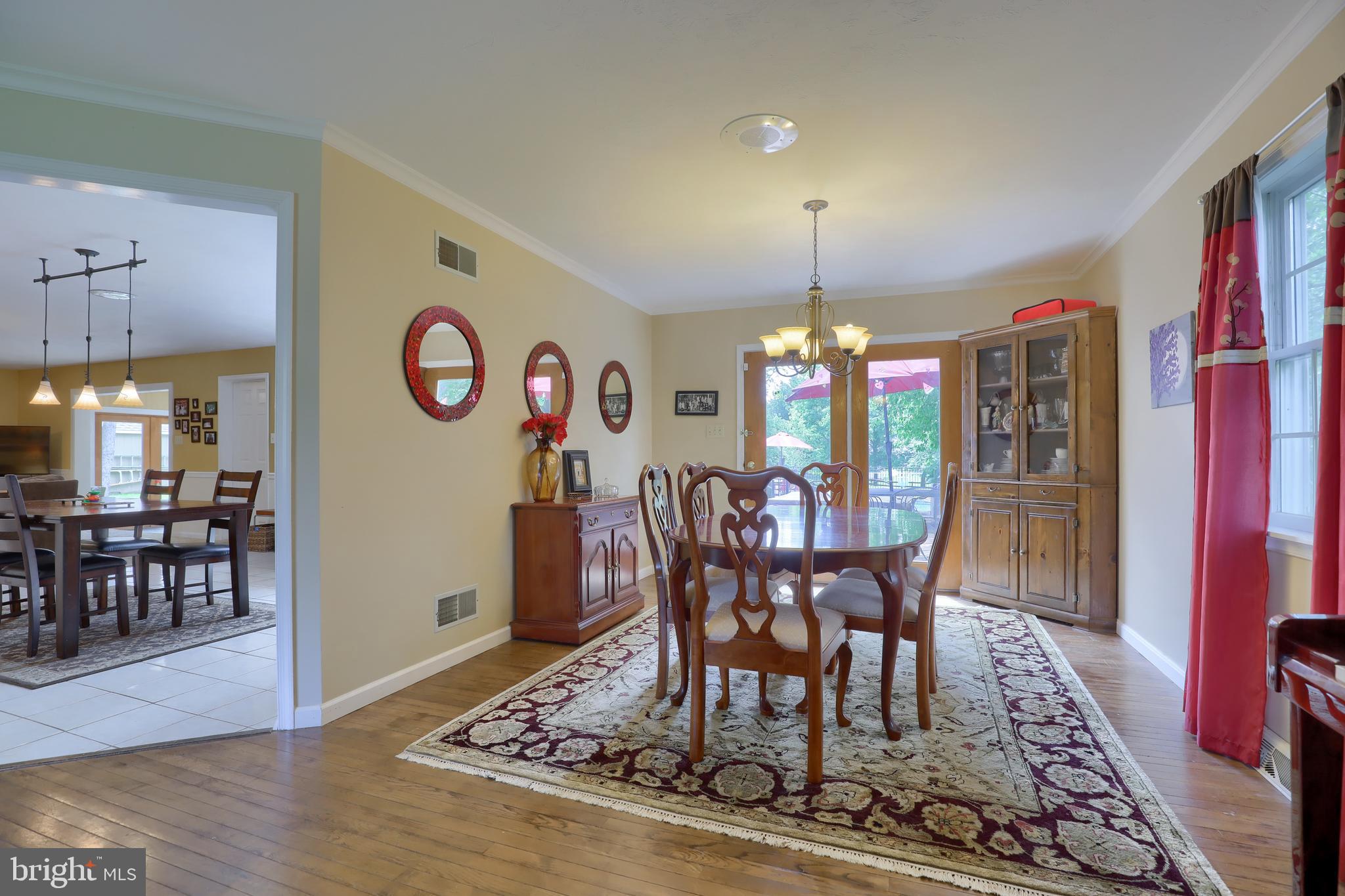SUNSET LANE - Residential