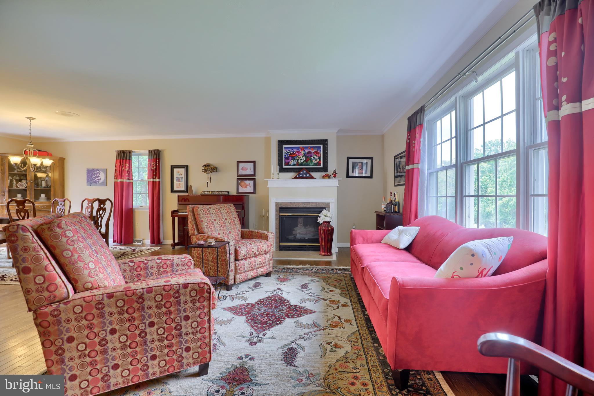 SUNSET LANE - Residential