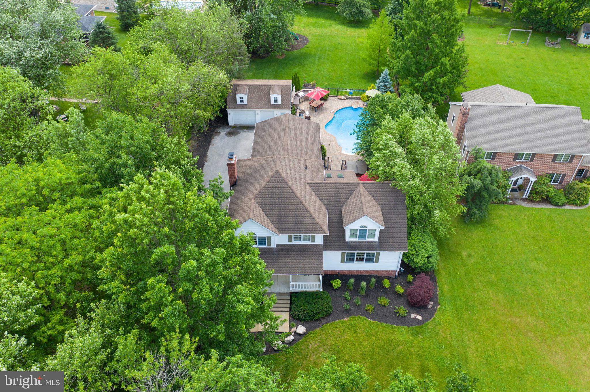 SUNSET LANE - Residential