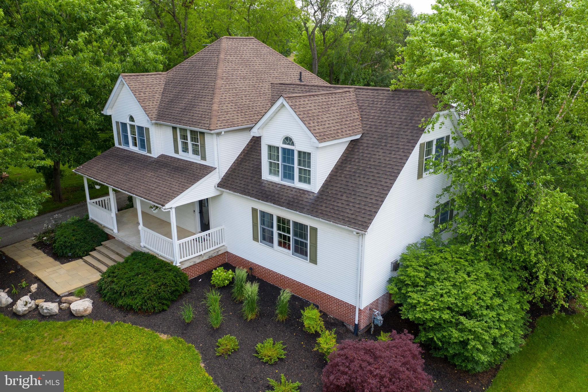 SUNSET LANE - Residential
