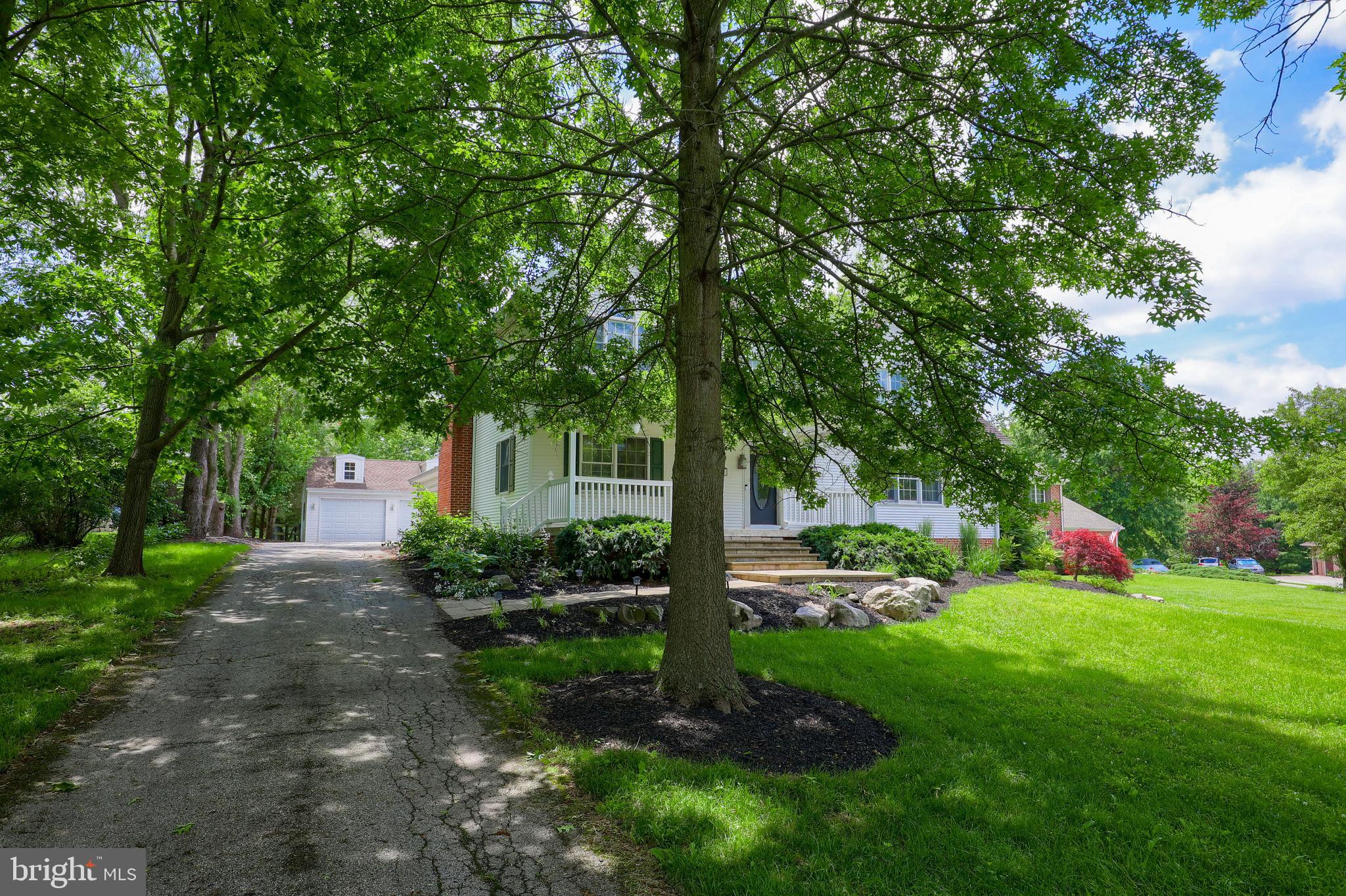SUNSET LANE - Residential