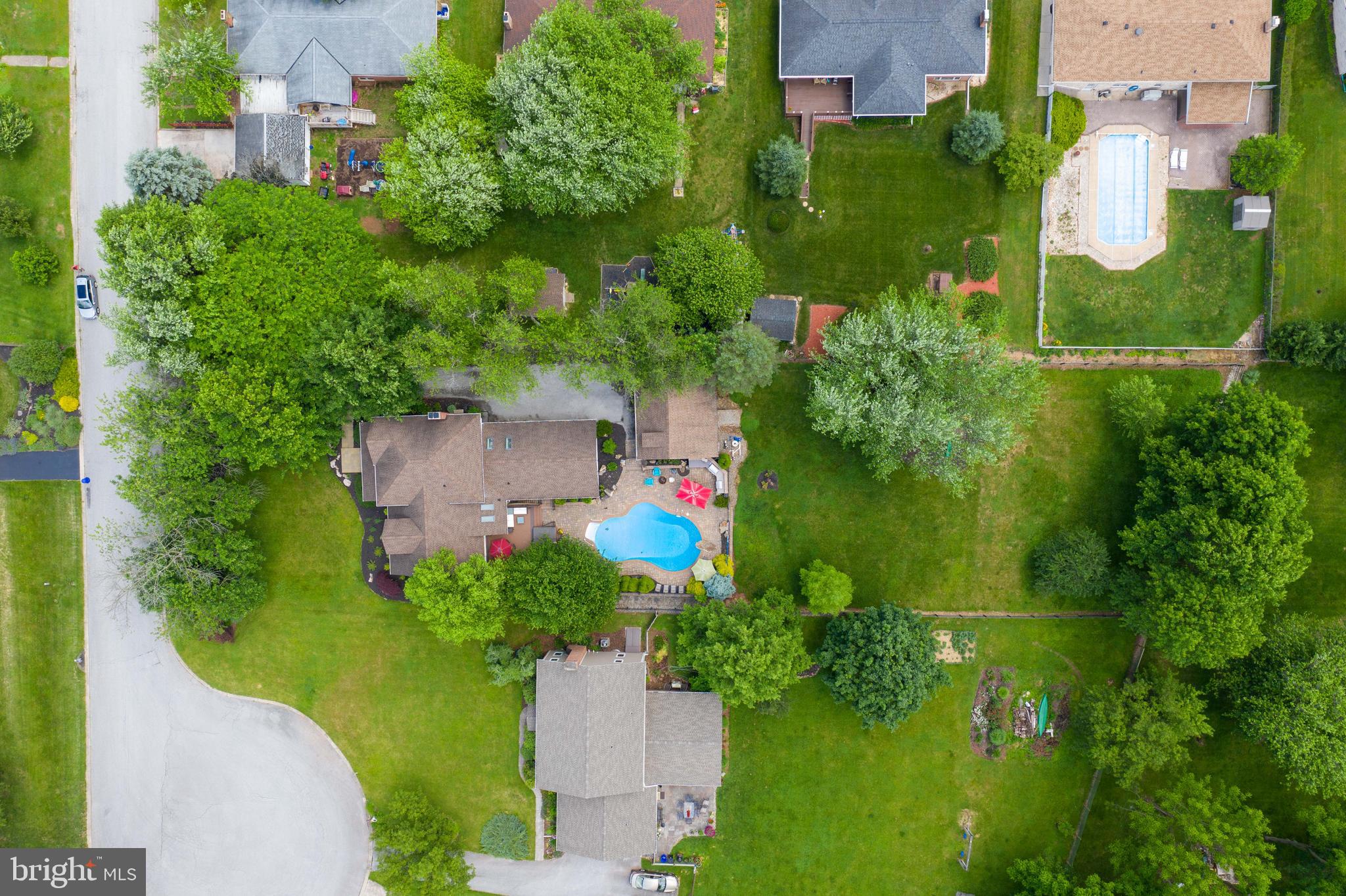 SUNSET LANE - Residential