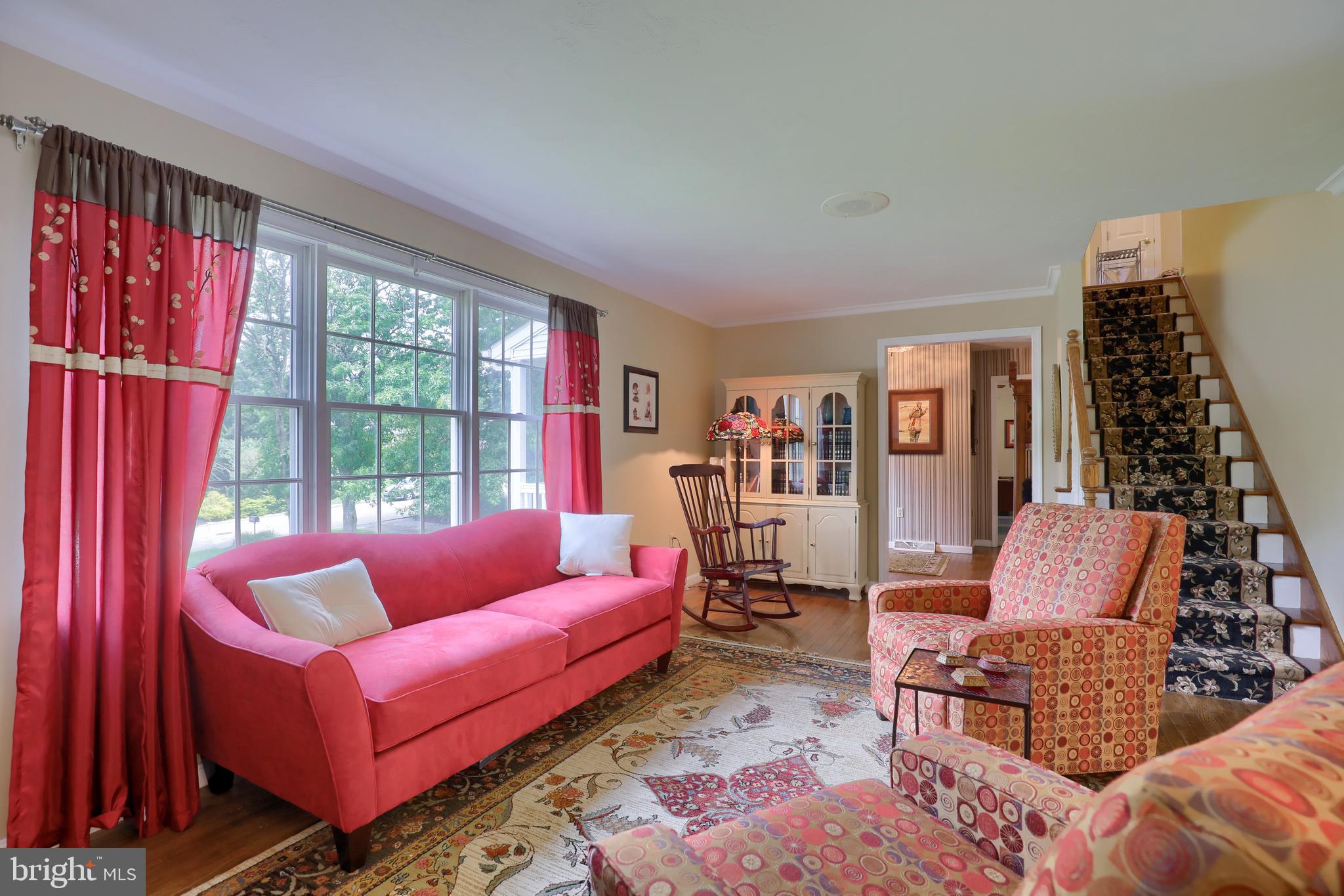 SUNSET LANE - Residential
