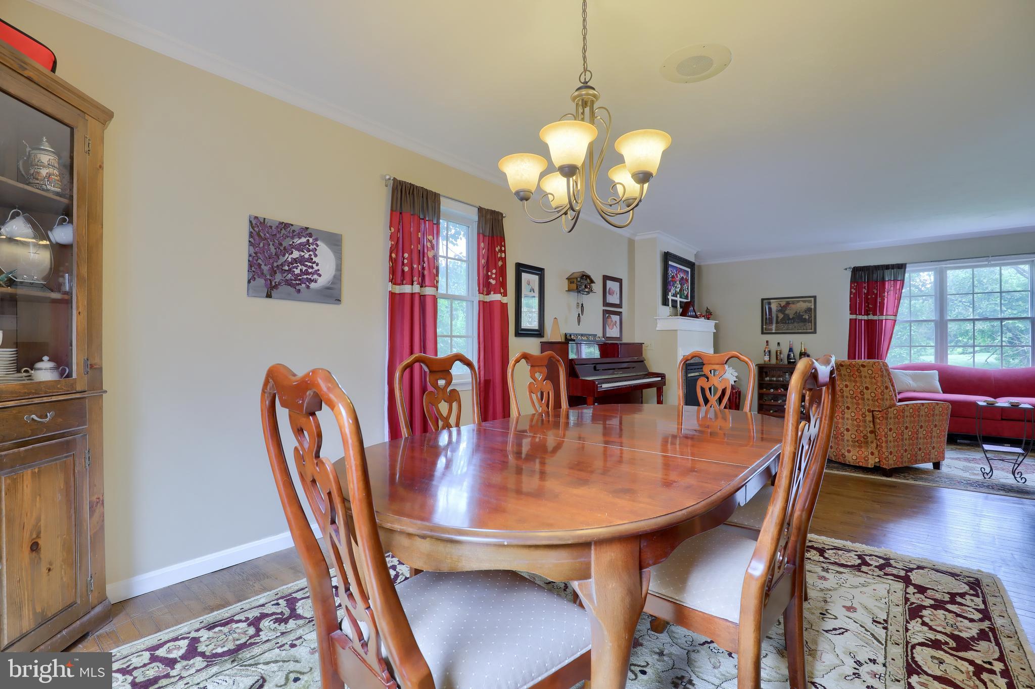 SUNSET LANE - Residential