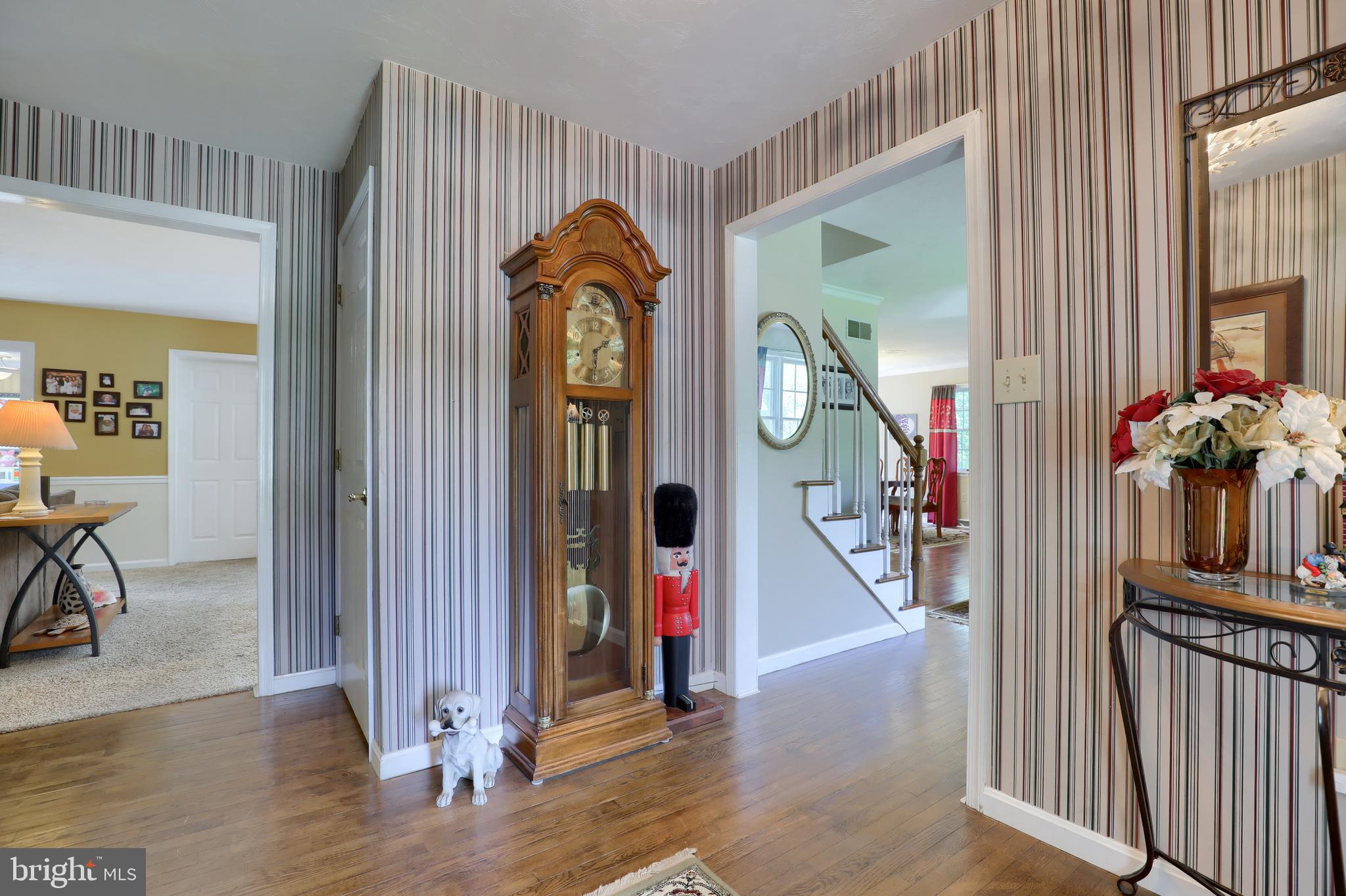SUNSET LANE - Residential