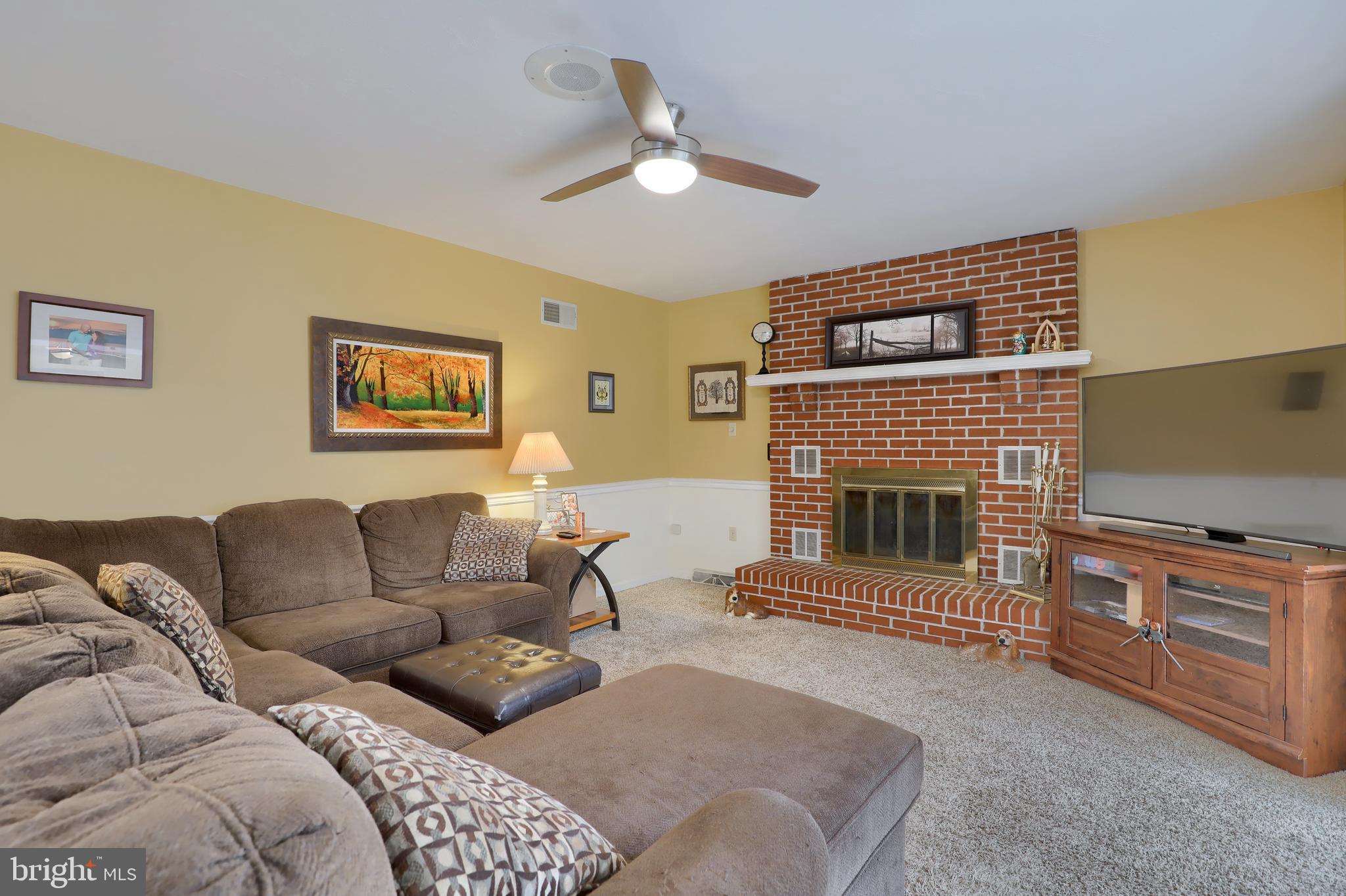 SUNSET LANE - Residential