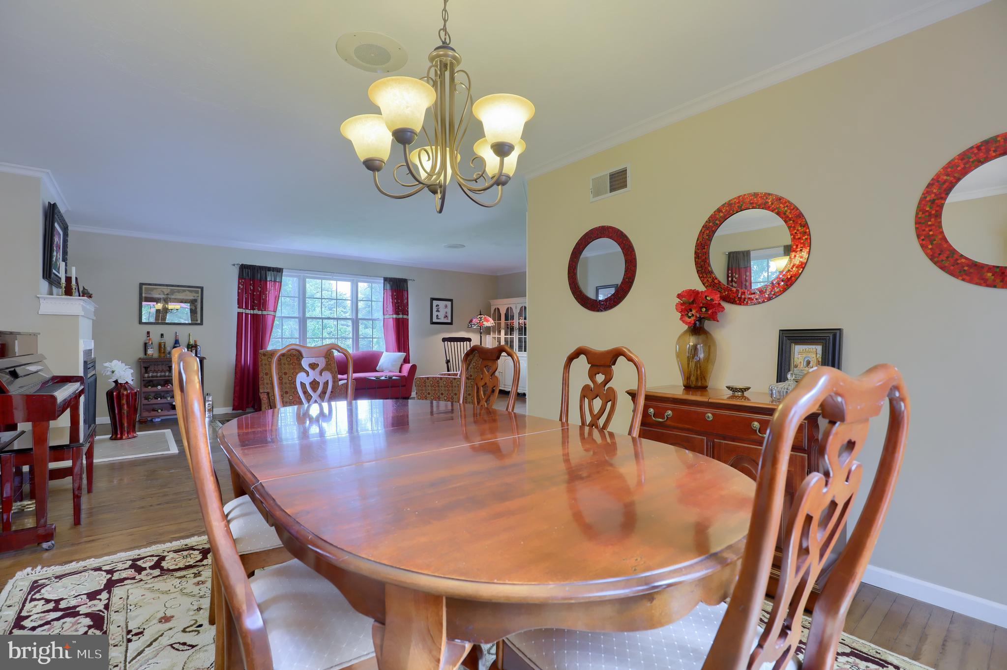 SUNSET LANE - Residential
